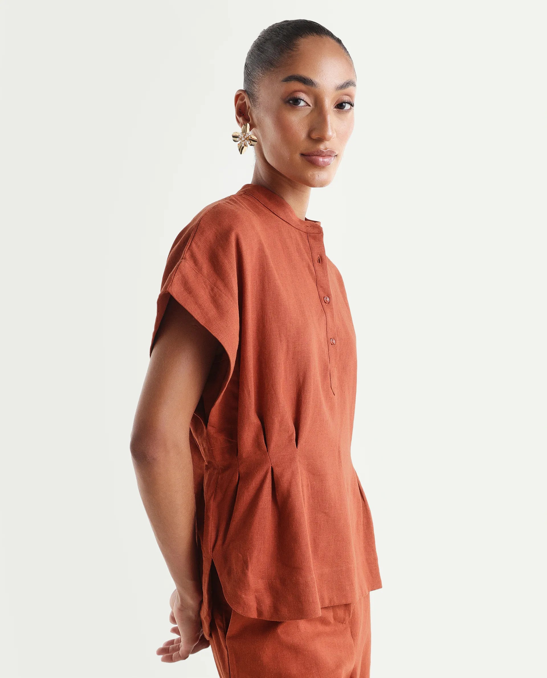 Rareism Women's Mappy-T Rust Linen Half Sleeve Mandarin Collar Relaxed Top
