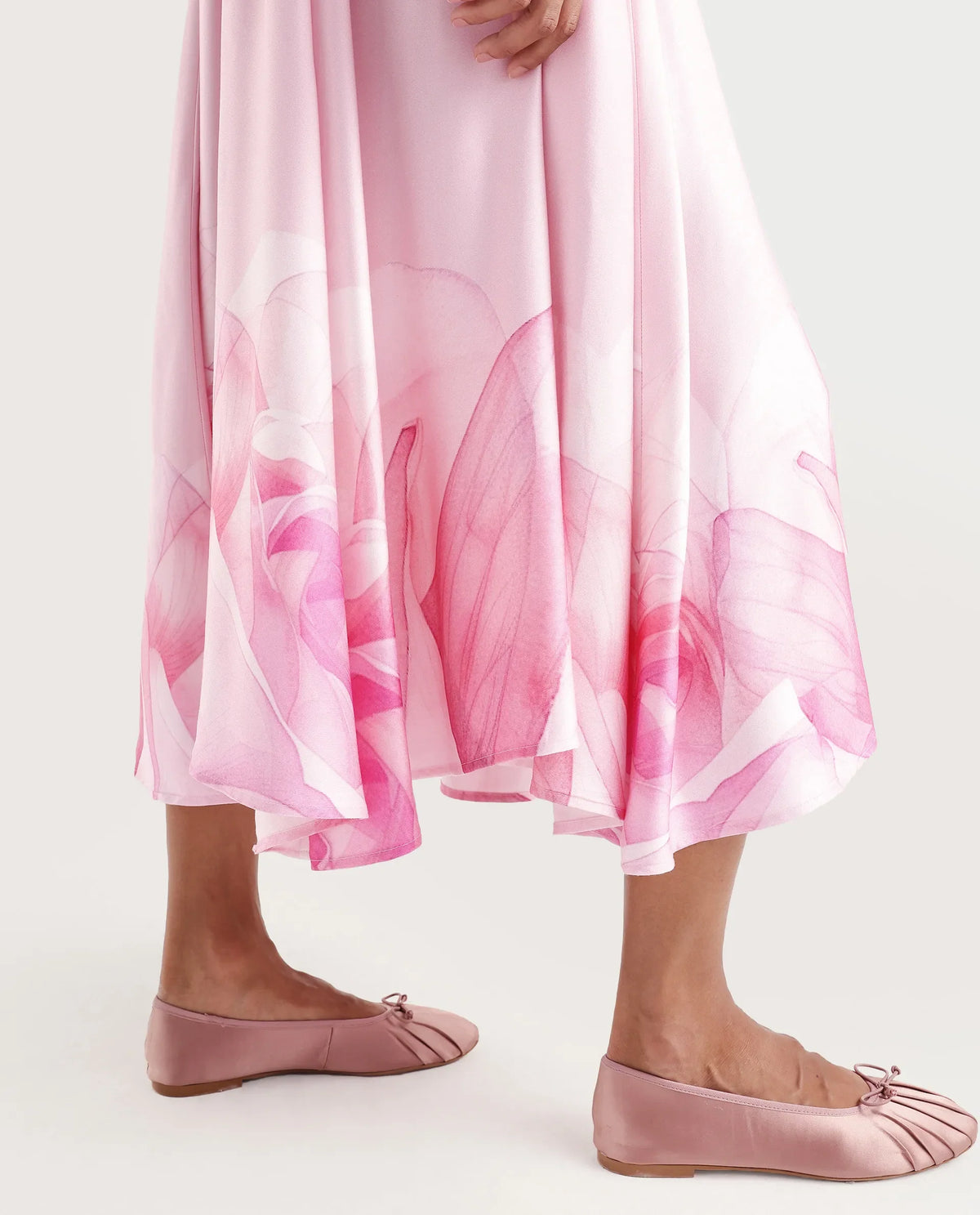 Rareism Women's Mezozo Light Pink Cotton Satin Sleeveless Square Neck Fit And Flare Floral Print Dress
