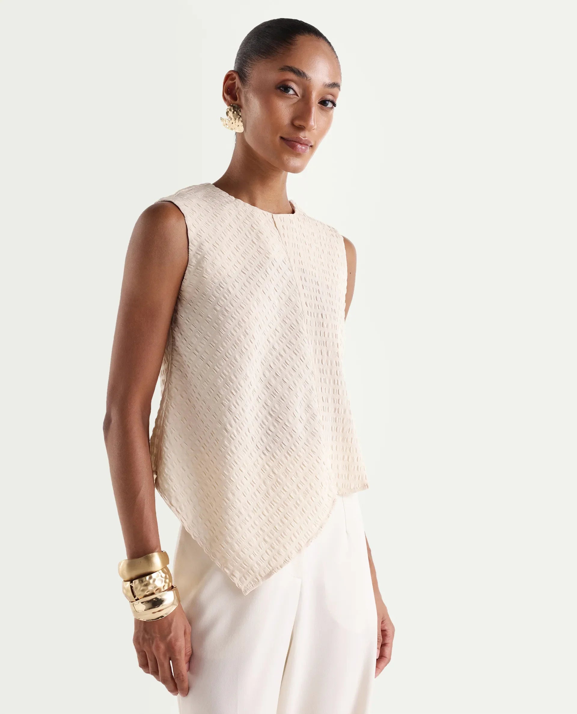 Rareism Women's Roulo-R Beige Polyester Sleeveless Crew Neck Button Relaxed Plain Top