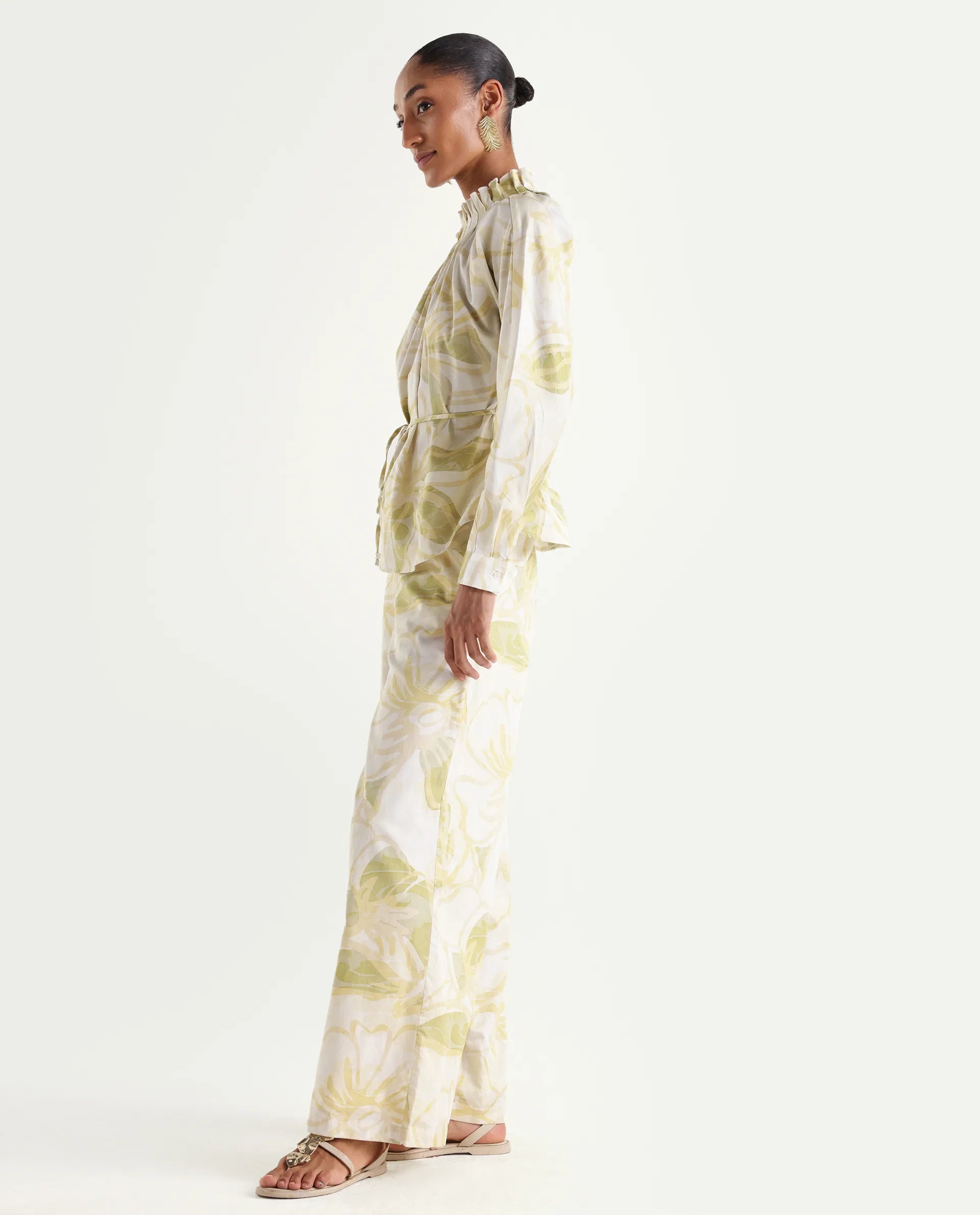 Rareism Women's Hyce-B Light Green Cotton Wide Leg Abstract Print Trouser