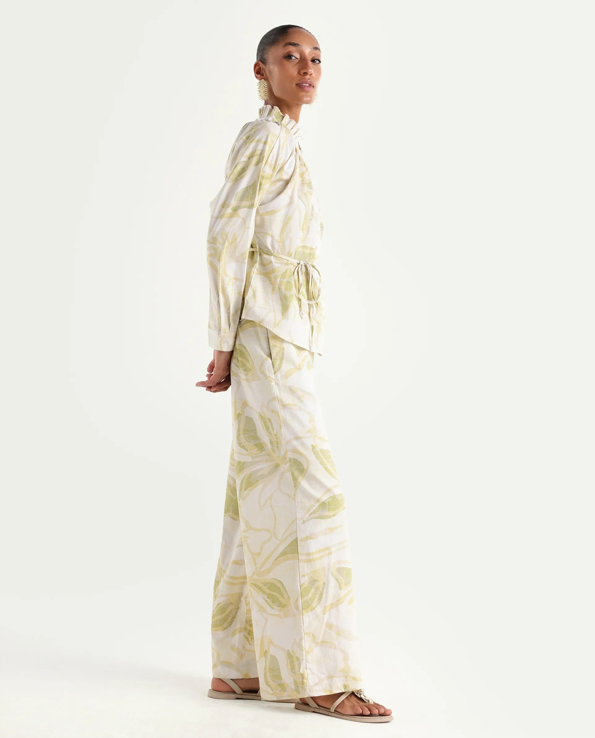 Rareism Women's Hyce-B Light Green Cotton Wide Leg Abstract Print Trouser