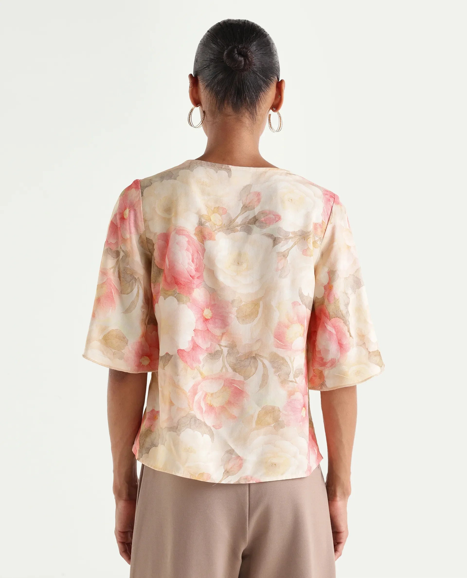 Rareism Women's Vlara Multi Viscose Fabric V-Neck Regular Floral Print Top