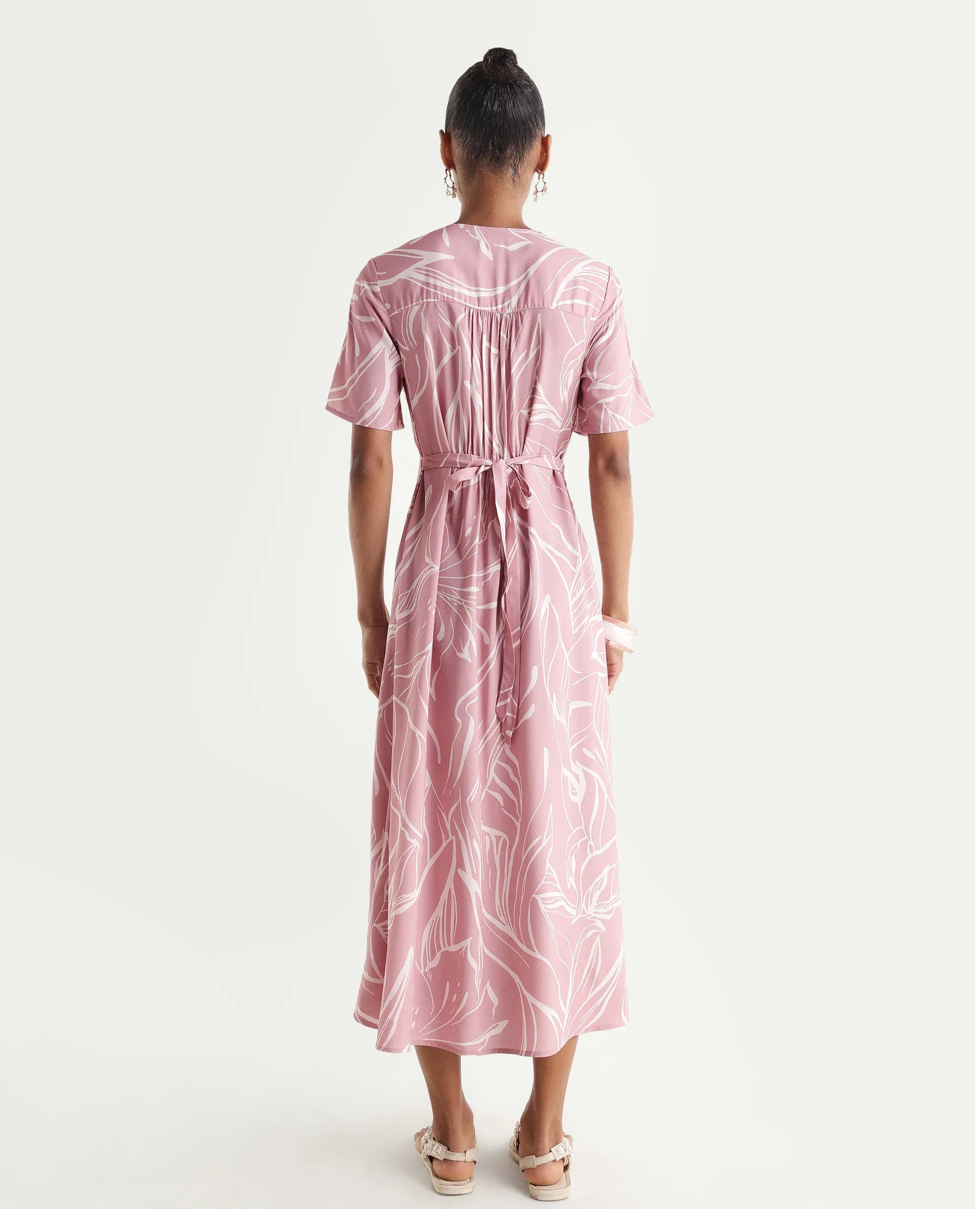 Rareism Women's Vatah Pink Viscose V-Neck A-Line Floral Print Dress