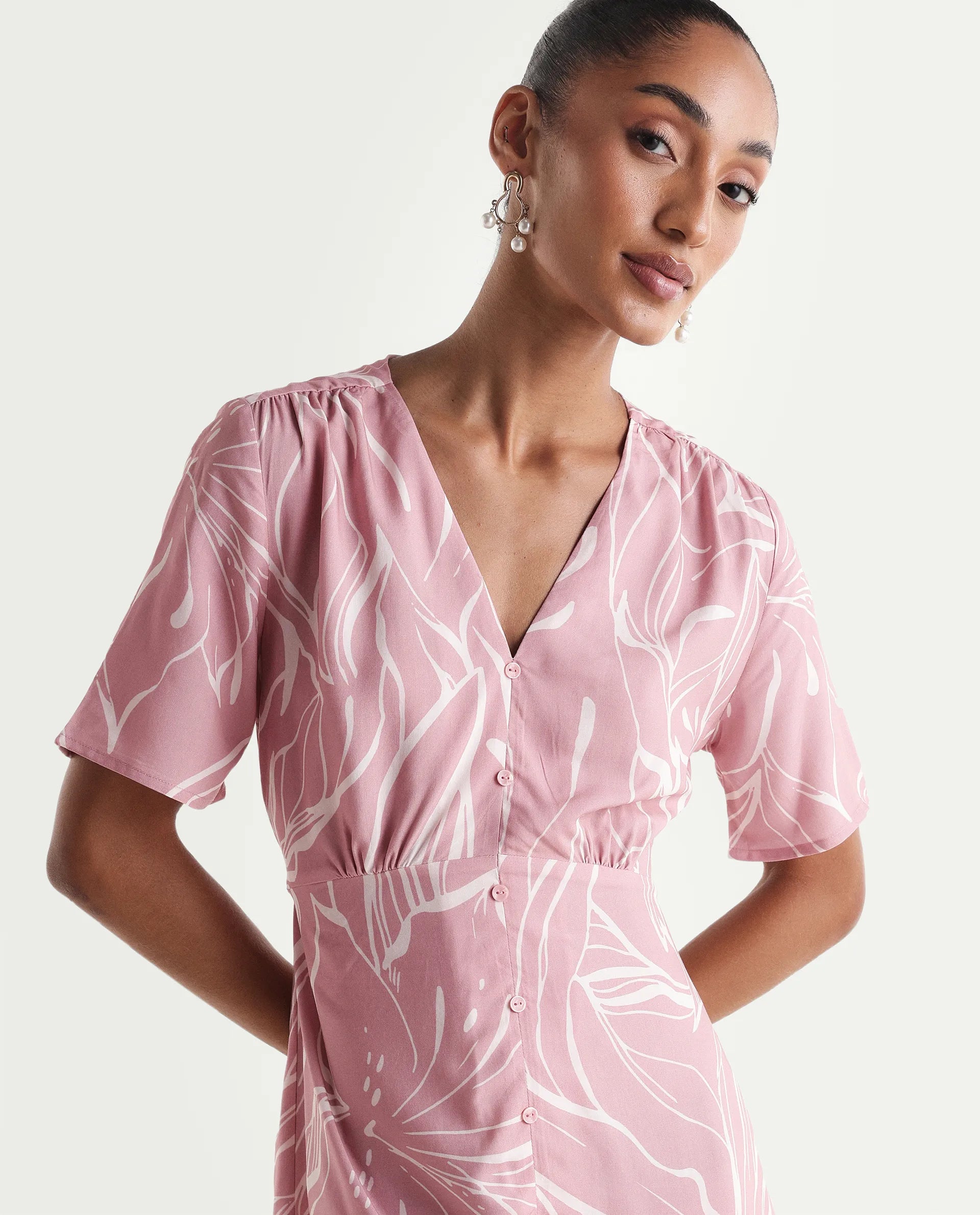 Rareism Women's Vatah Pink Viscose V-Neck A-Line Floral Print Dress