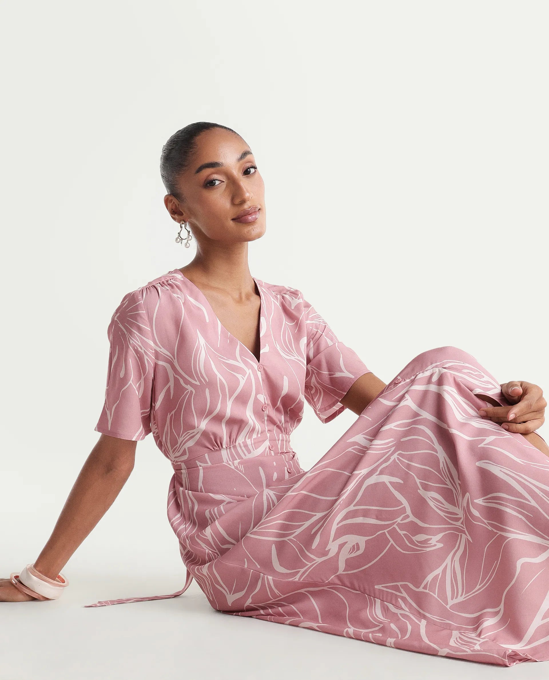 Rareism Women's Vatah Pink Viscose V-Neck A-Line Floral Print Dress