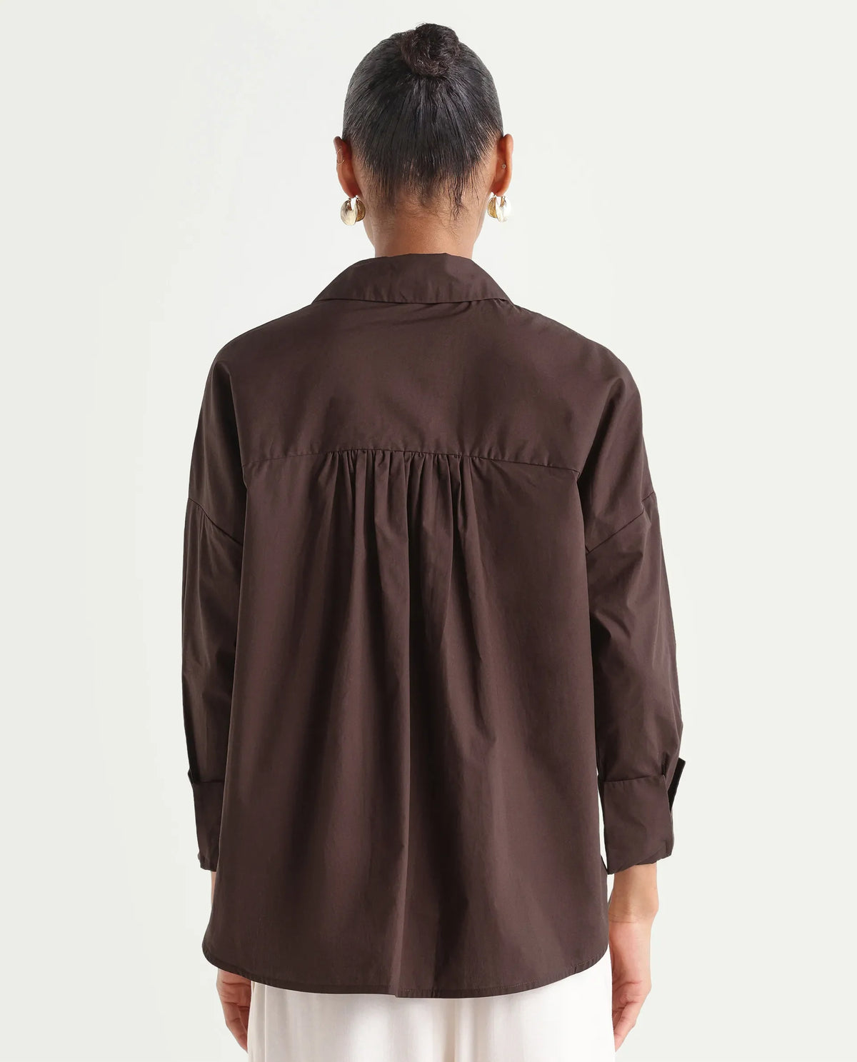 Rareism Women's Oni Brown Cotton Spread Collar Button Boxy Plain Shirt