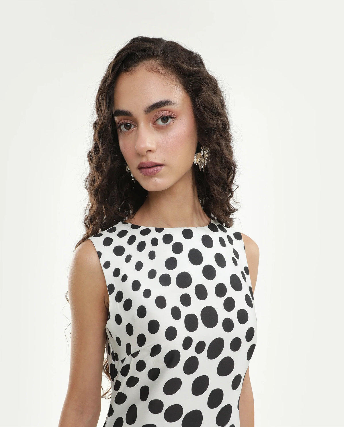 Rareism Women's Polko White Polyester Boat Neck Button And Zip Fitted Polka Print Dress