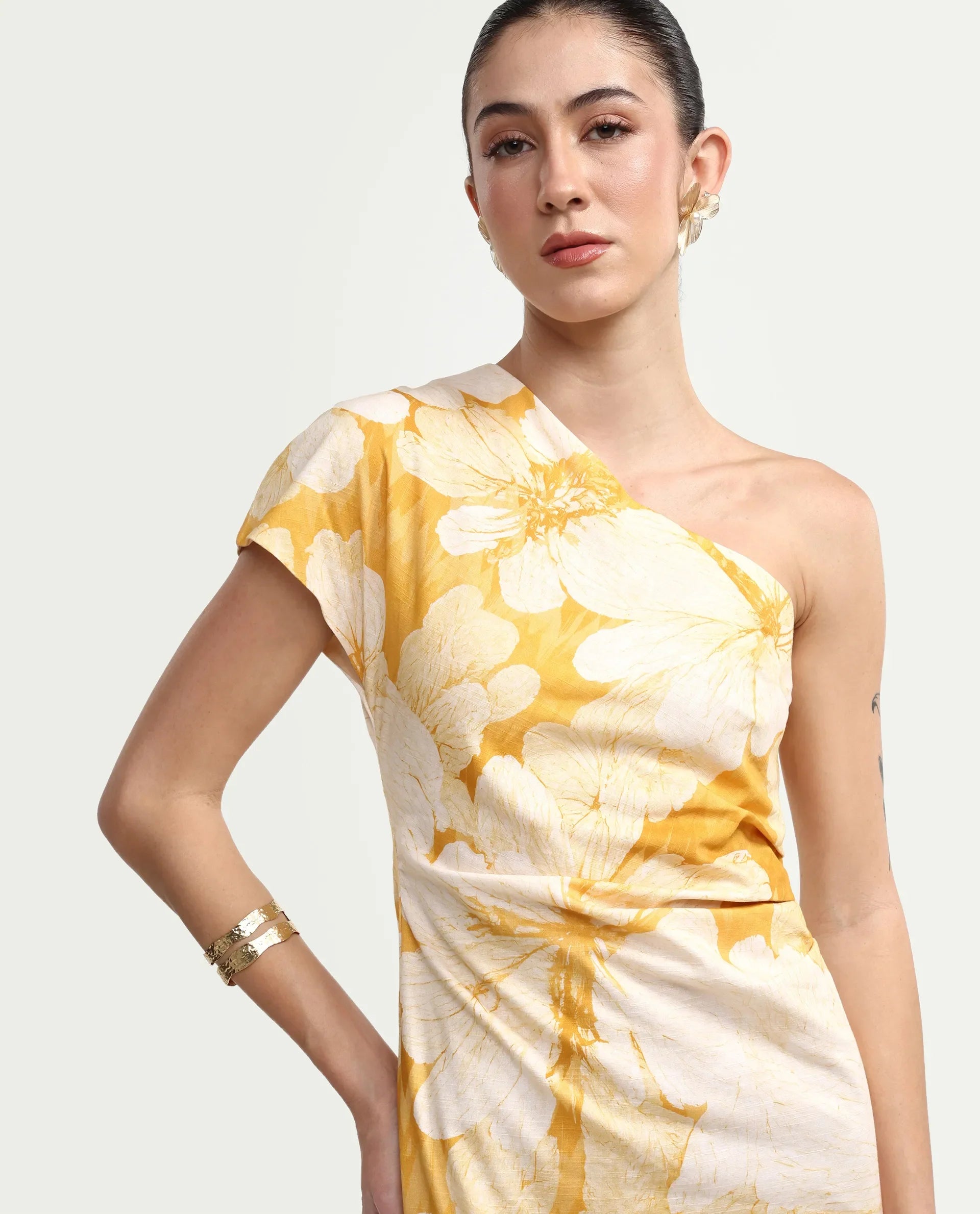 Rareism Women's Rusli Mustard Cotton One Shoulder Fitted Floral Print Dress