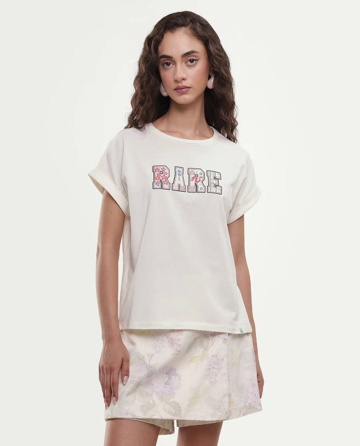 Rareism Women's Majo Off White Cotton Blend Fabric Crew Neck Relaxed Typography Print T-Shirt