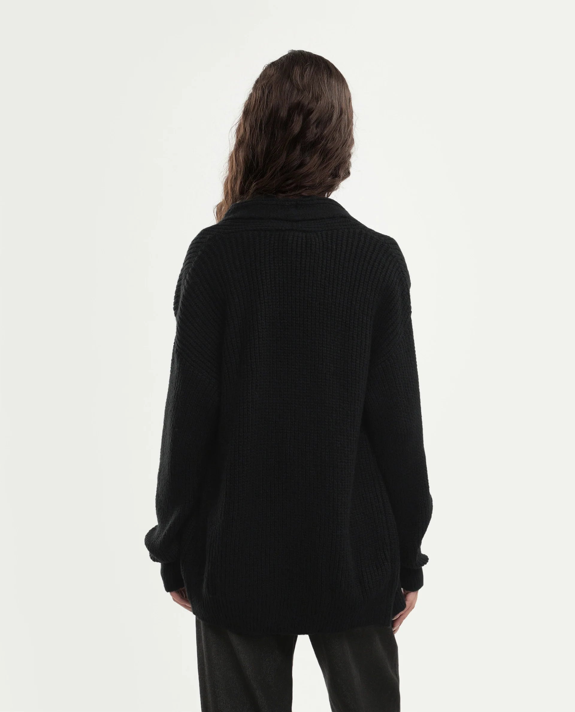 Rareism Women's Jugaw26 Black Acrylic Blend Lapel Neck Relaxed Fit Plain Shrug