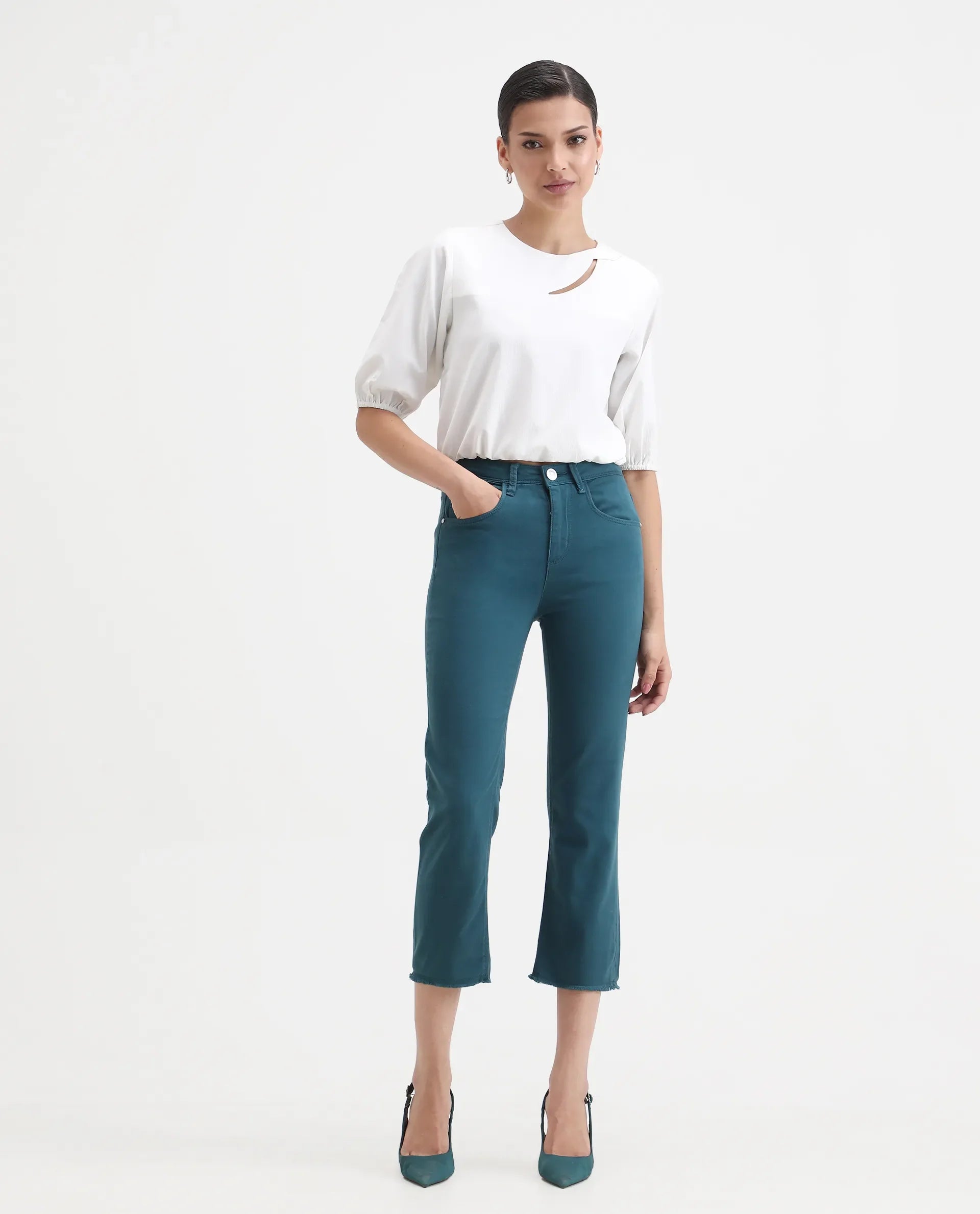 Rareism Women's Admiral Petrol Cotton Blend Plain Ankle Length Regular Fit Jeans