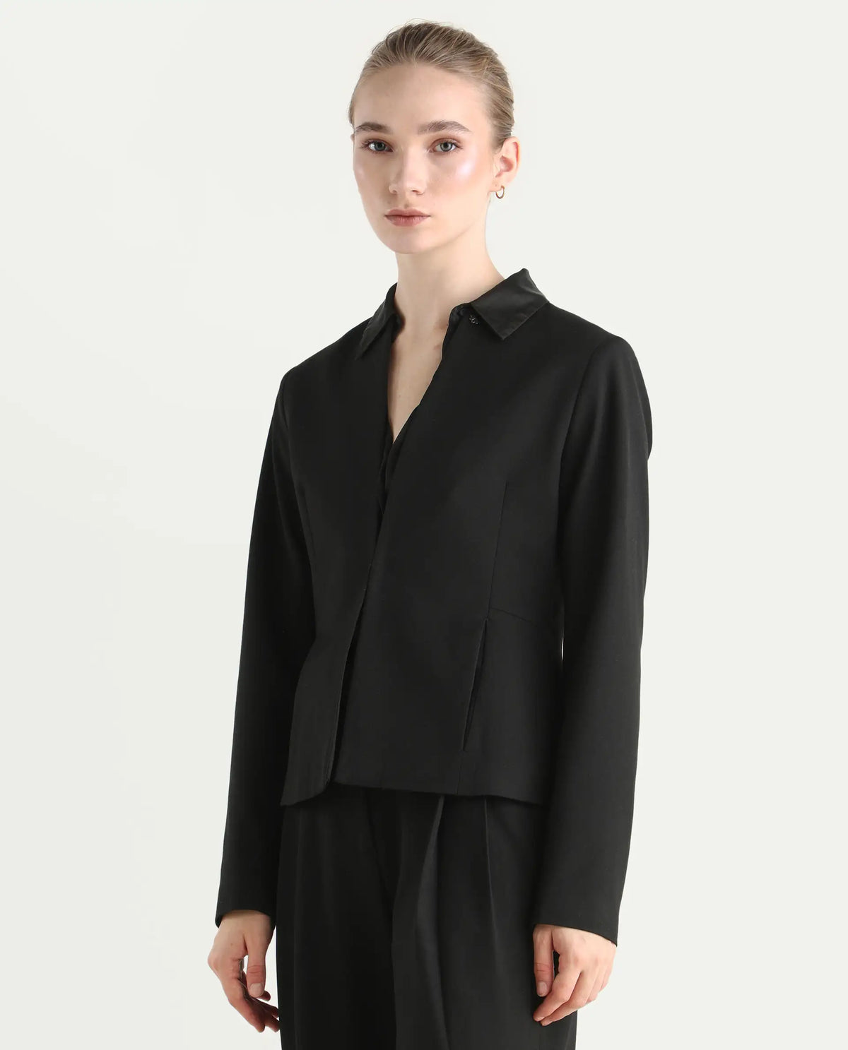 Rareism Women's Allenso Black Polyester Blend Full Sleeve Plain Blazer