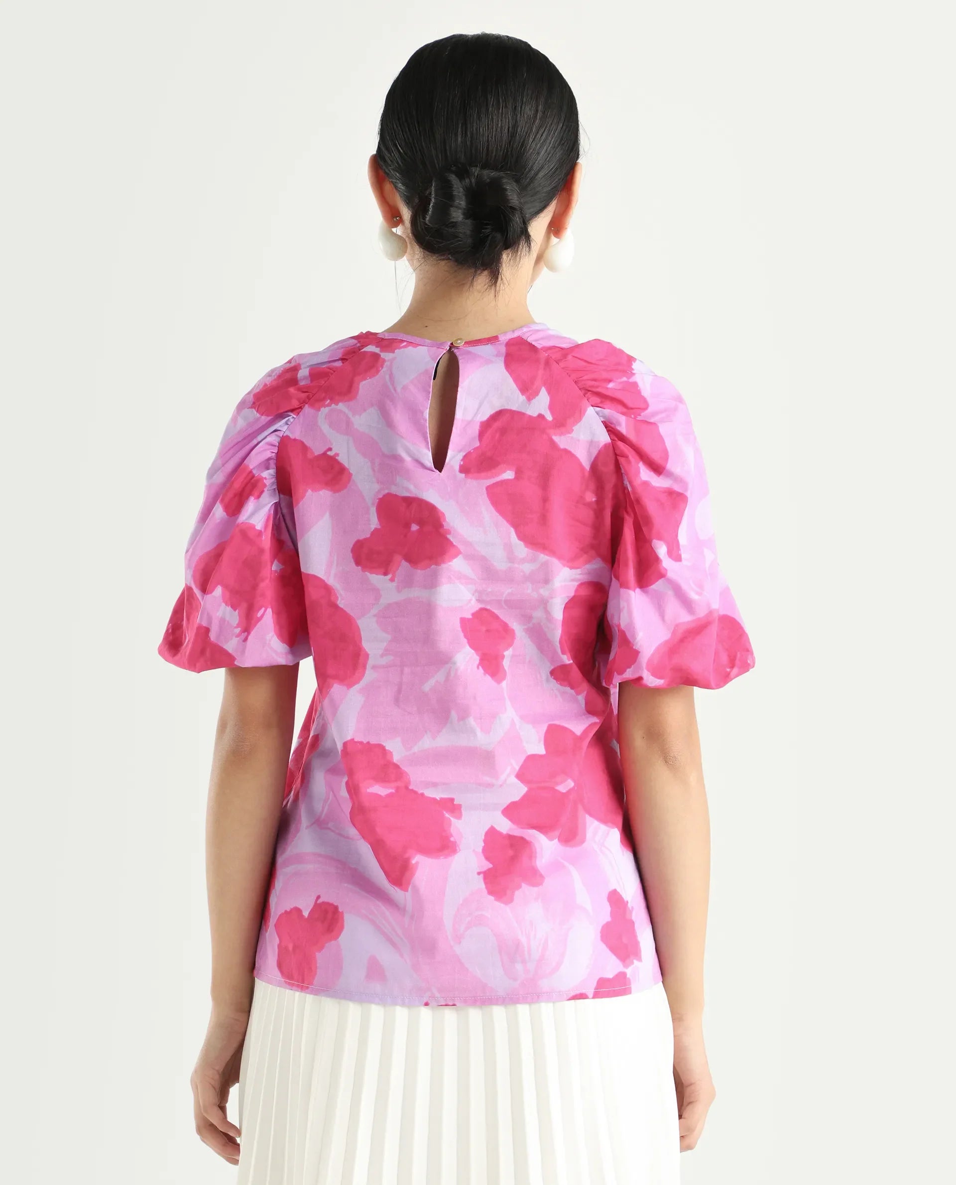 Rareism Women's Alpen Light Purple Cotton Crew Neck Floral Print Puff Sleeves Relaxed Fit Top