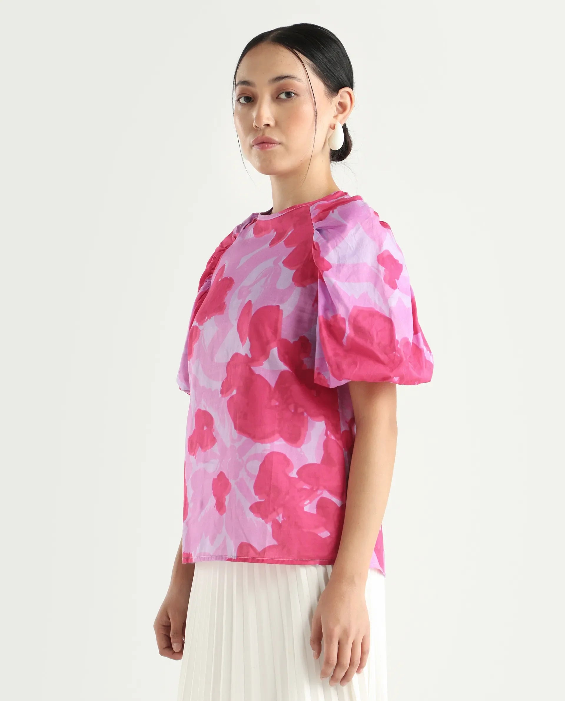 Rareism Women's Alpen Light Purple Cotton Crew Neck Floral Print Puff Sleeves Relaxed Fit Top