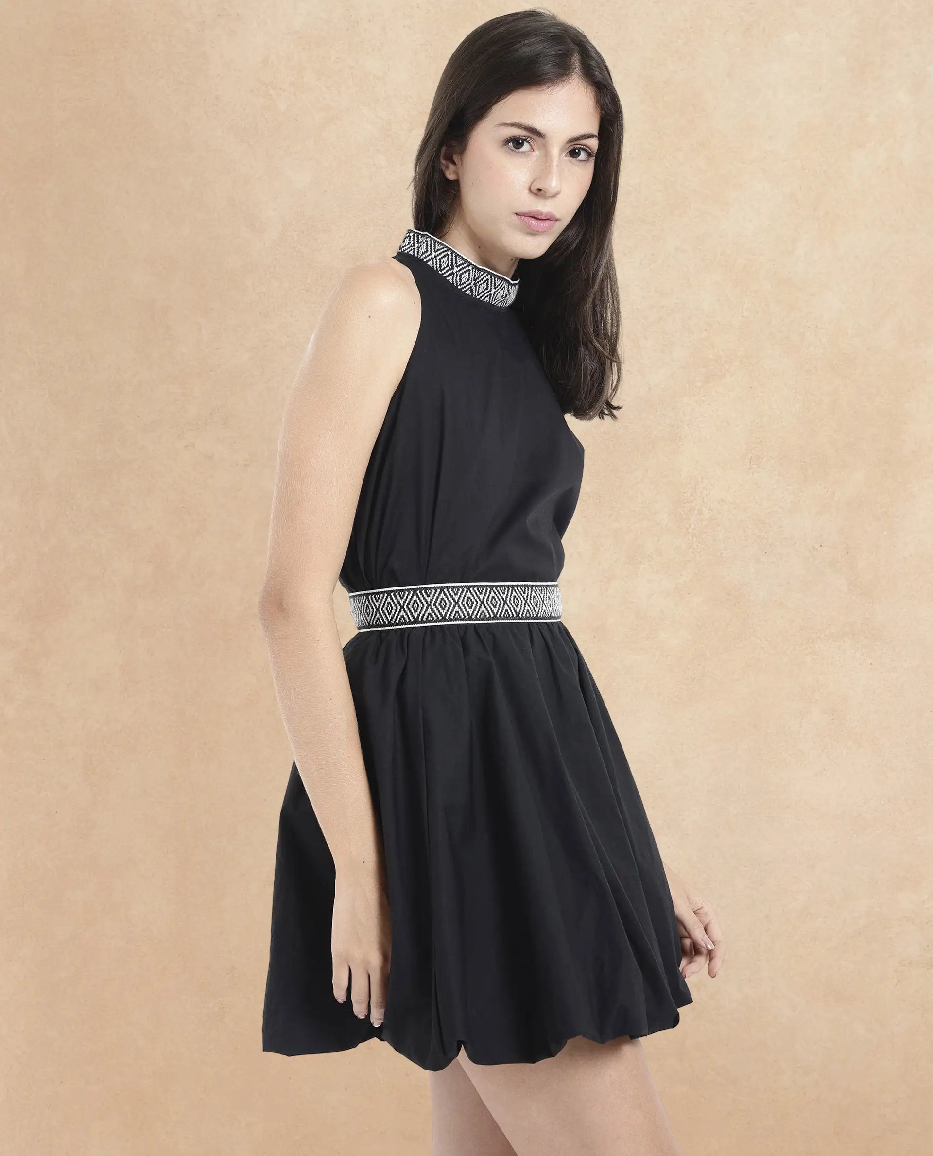 Rareism Women's Como Black Cotton Plain Mini Balloon Skirt