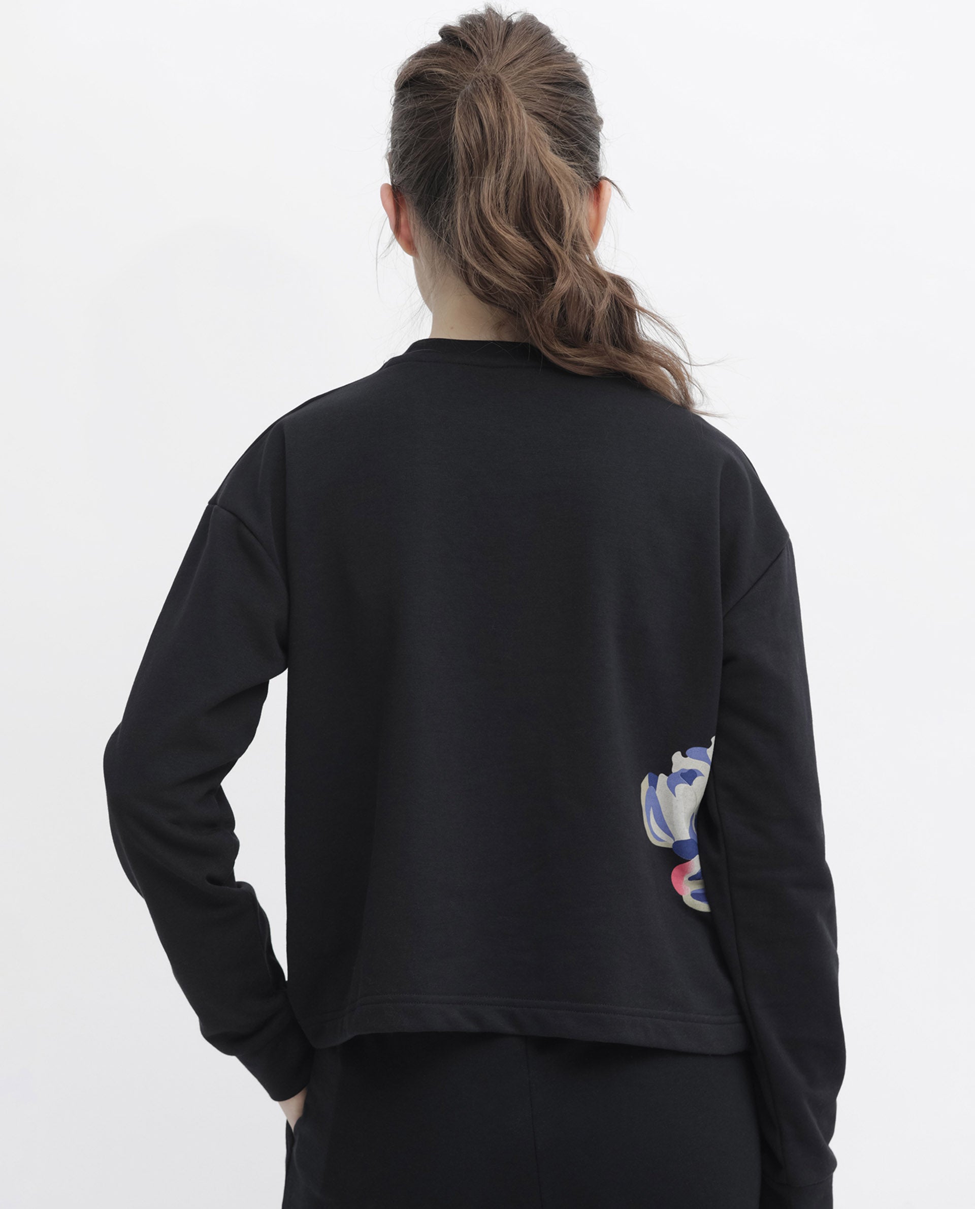 Rareism Articale Women Argyle Black Poly Cotton Fabric Full Sleeves Crew Neck Regular Fit Graphic Print Sweatshirt