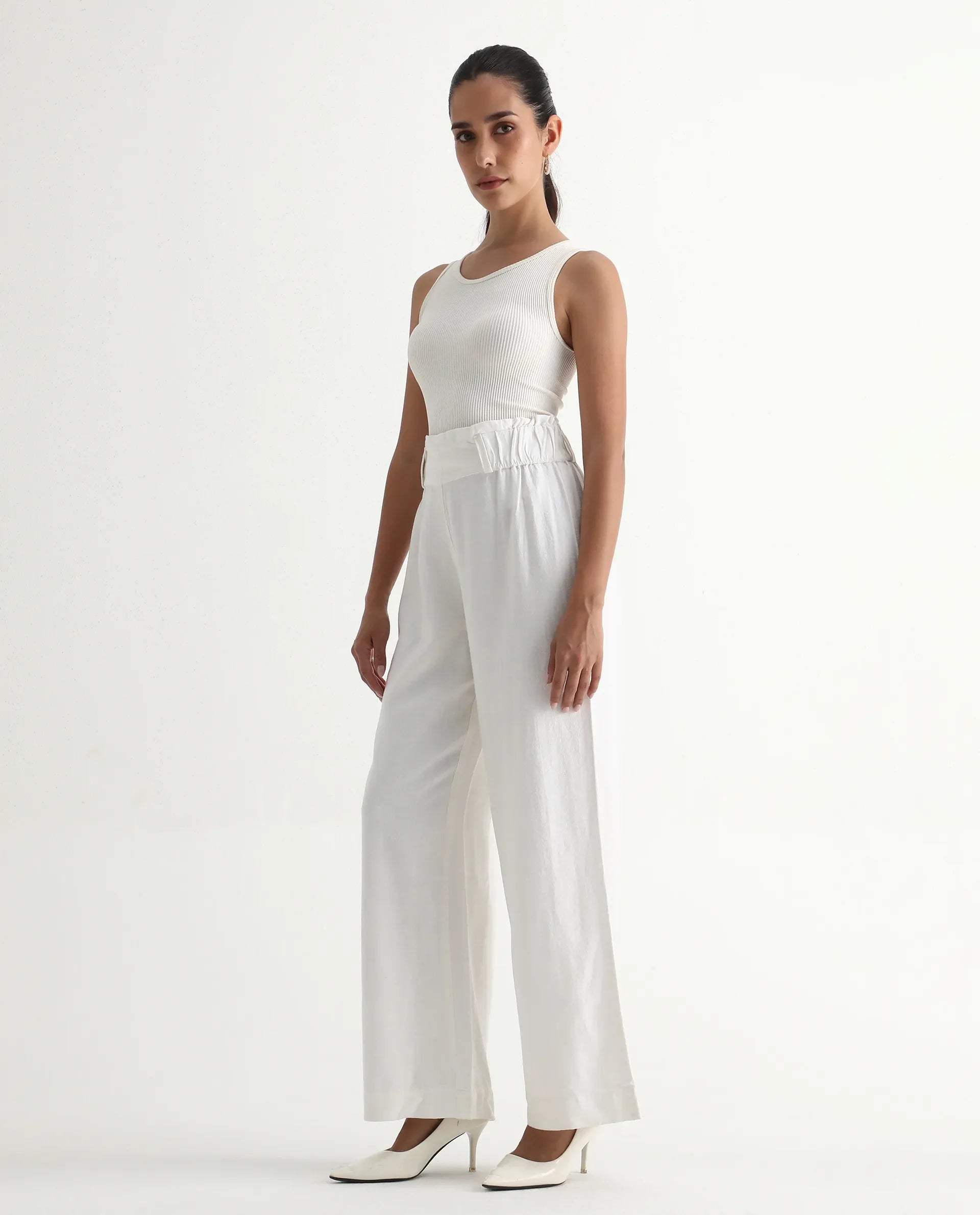 Rareism Women's Arid White Linen Blend Plain Ankle Length Wide Trouser