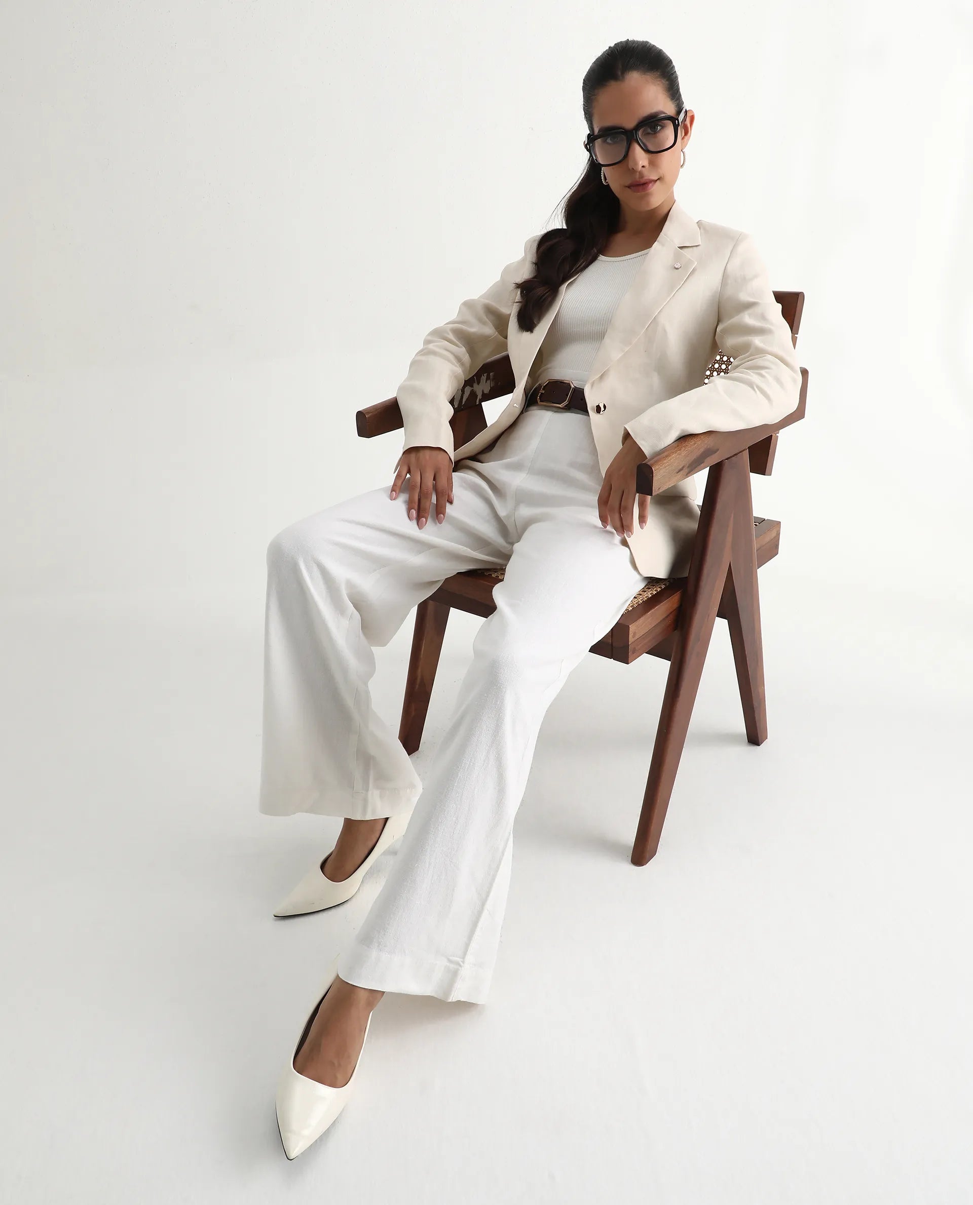 Rareism Women's Arid White Linen Blend Plain Ankle Length Wide Trouser