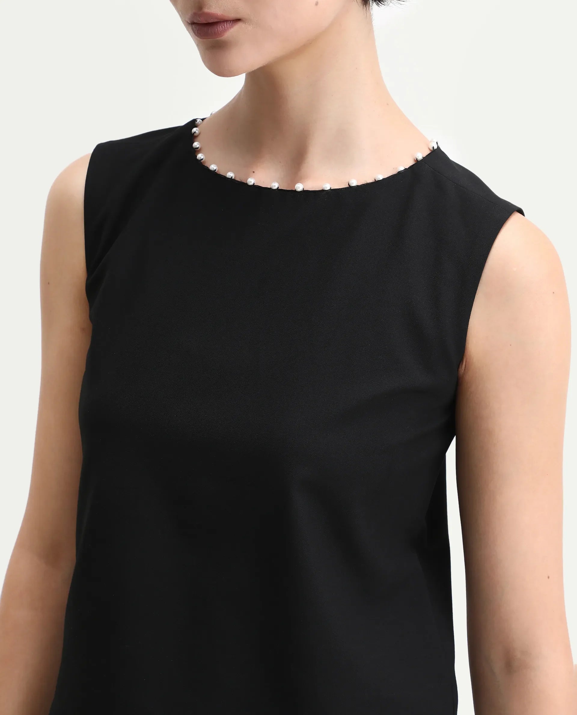 Rareism Women's Avisa Black Lycra Blend Boat Neck Boxy Fit Plain Top