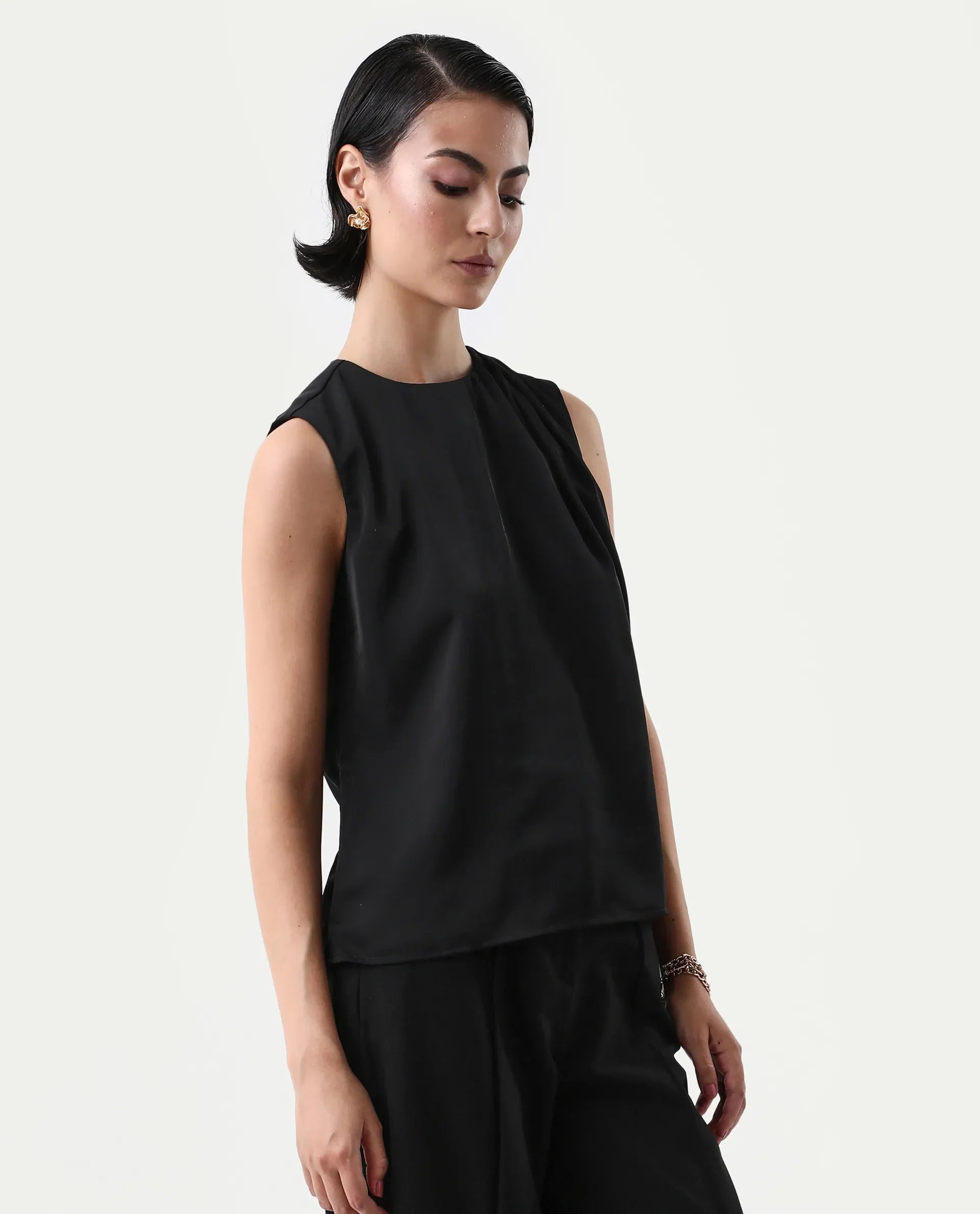 Rareism Women's Aviso Black Polyester Round Neck Regular Fit Plain Top