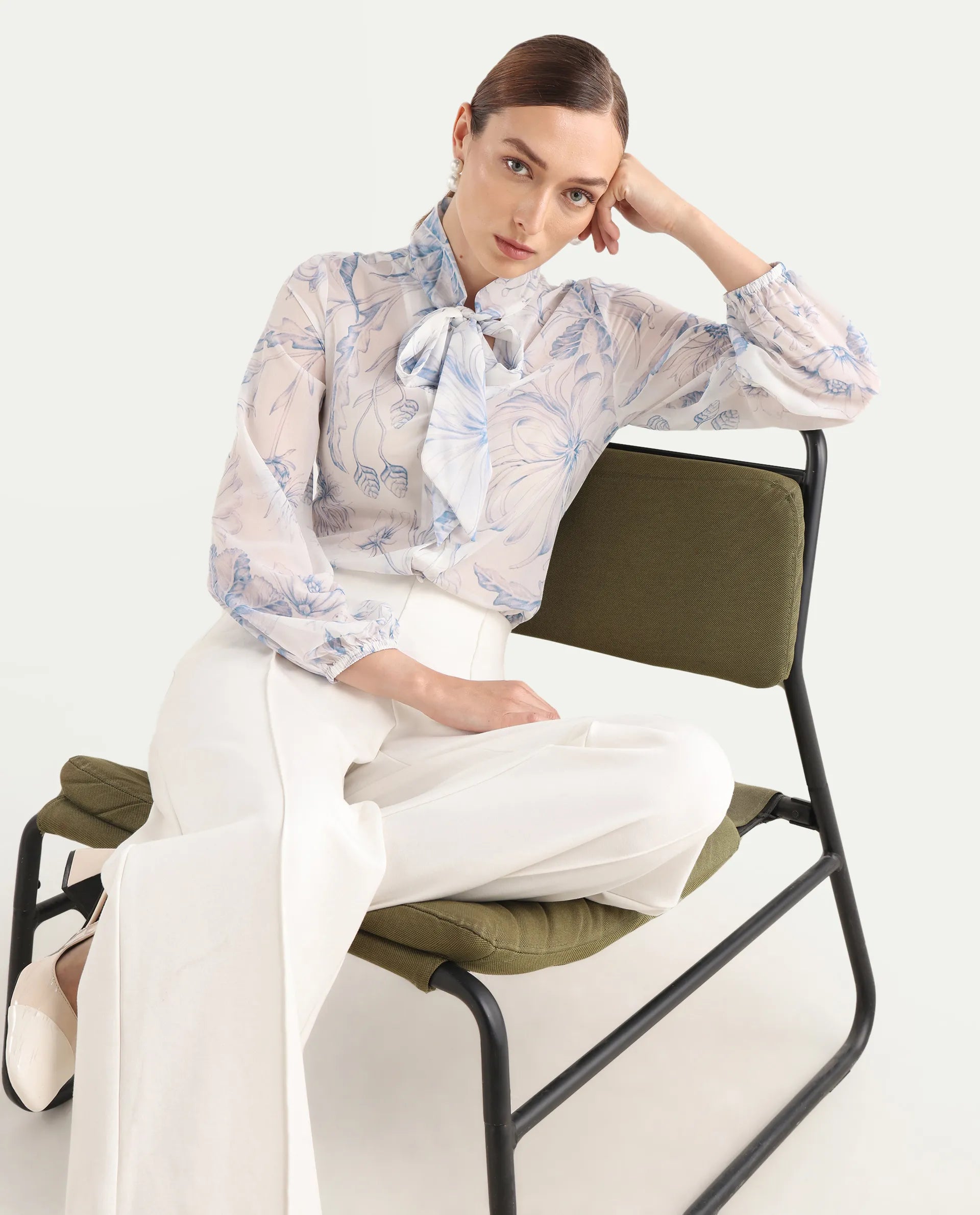 Rareism Women's Avoi White Polyester Tie-Up Regular Floral Print Top