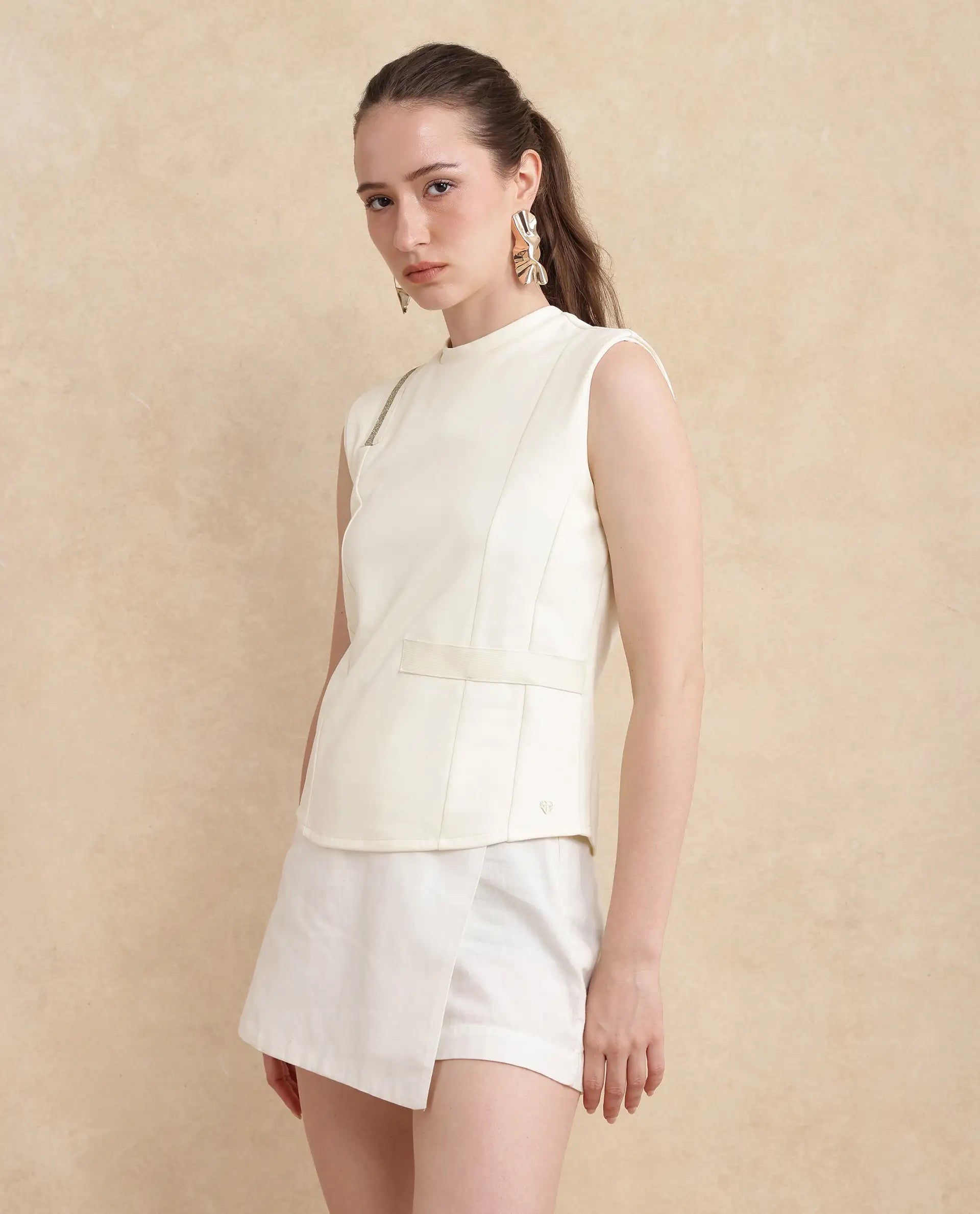 Rareism Women Aytat Off White Plain Top