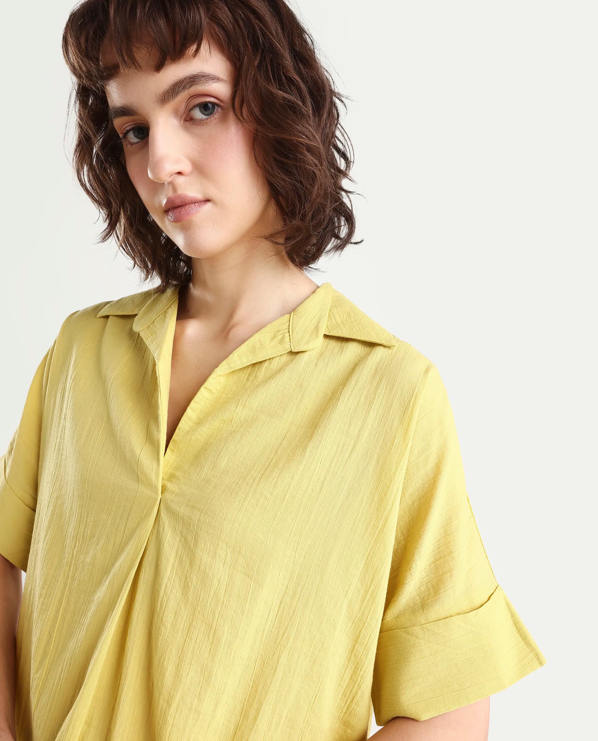 Rareism Women's Azzure Light Green Cotton Half Sleeve Jonny Collar Boxy Fit plain Top