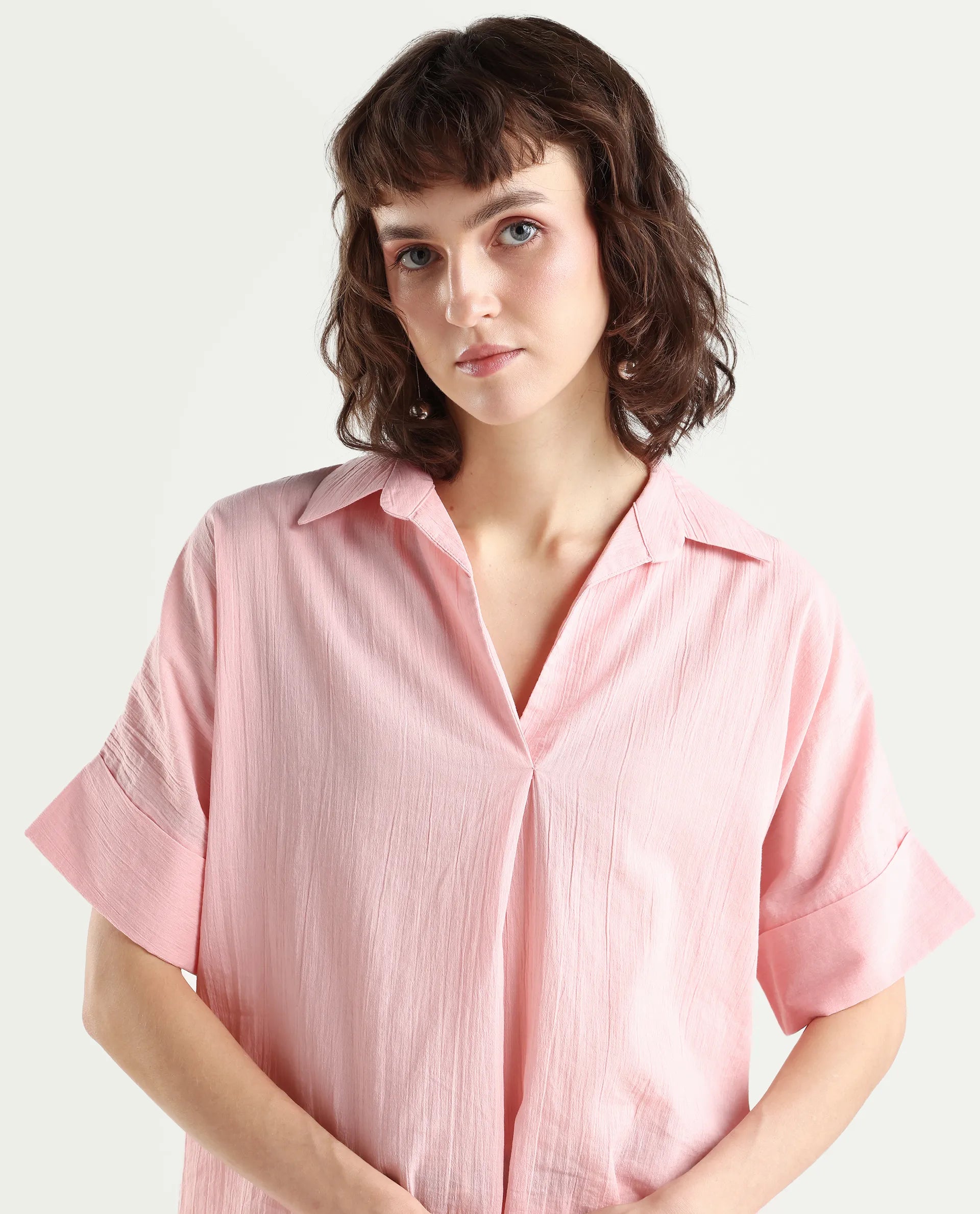 Rareism Women's Azzure Light Pink Cotton Half Sleeve Jonny Collar Boxy Fit plain Top