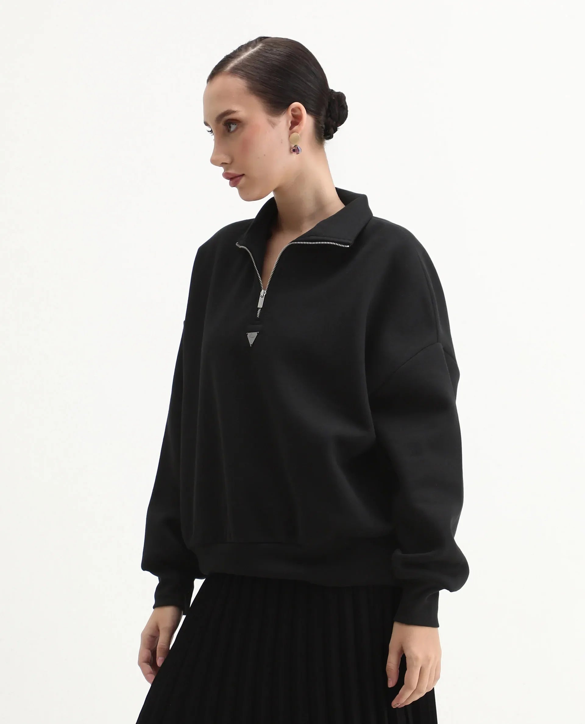 Rareism Women's Ario Black Cotton Blend Fabric Spread Collar Relaxed Fit Printed Sweatshirt