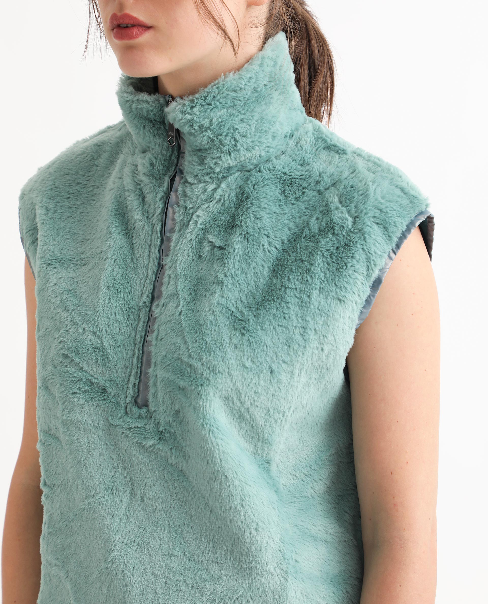 Rareism Women's Beauro Green Polyester Drop Collar Plain Sleeveless Regular Fit Sweater