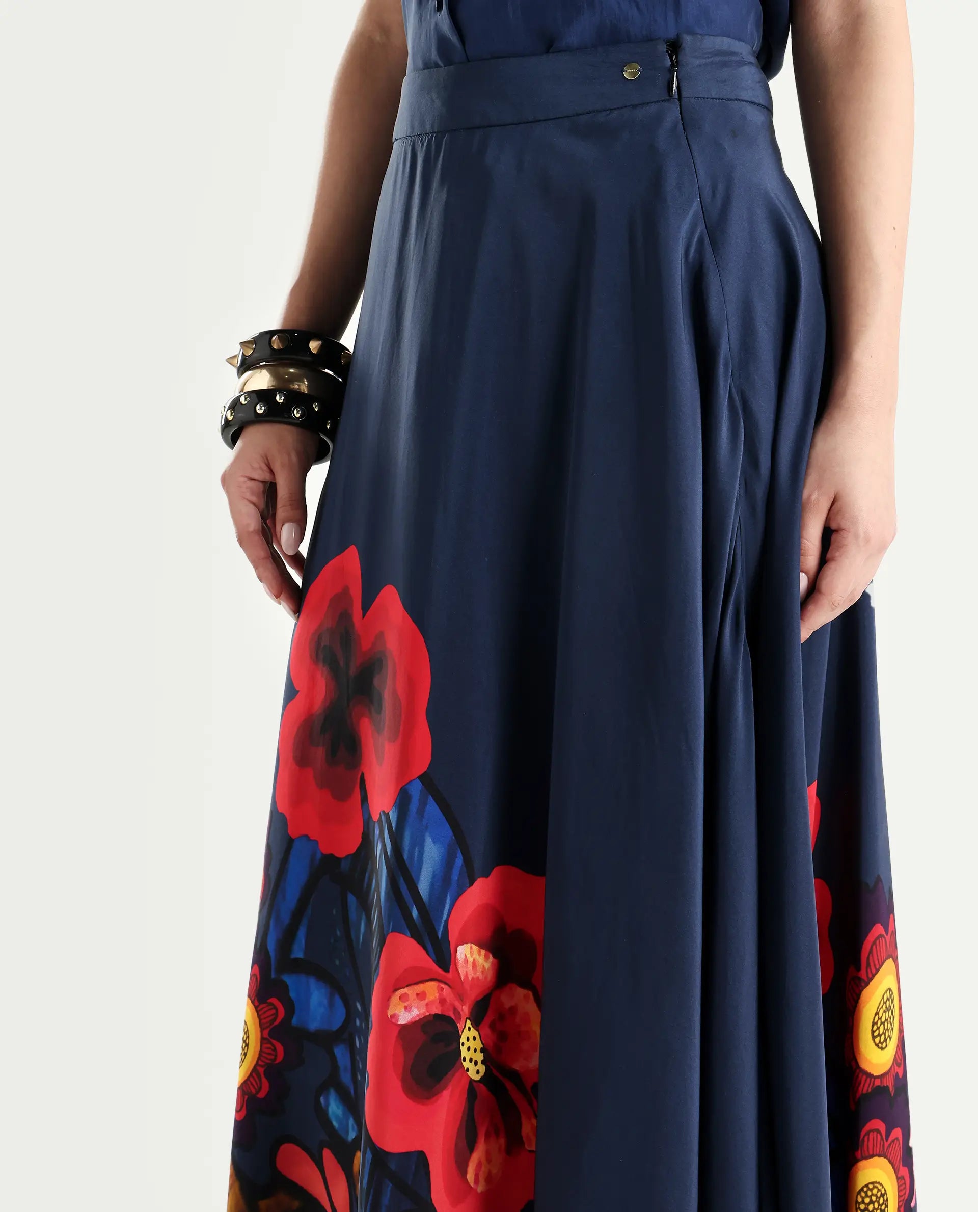Rareism Women's Bezfa-B Navy Silk Flared Abstract Print Skirt