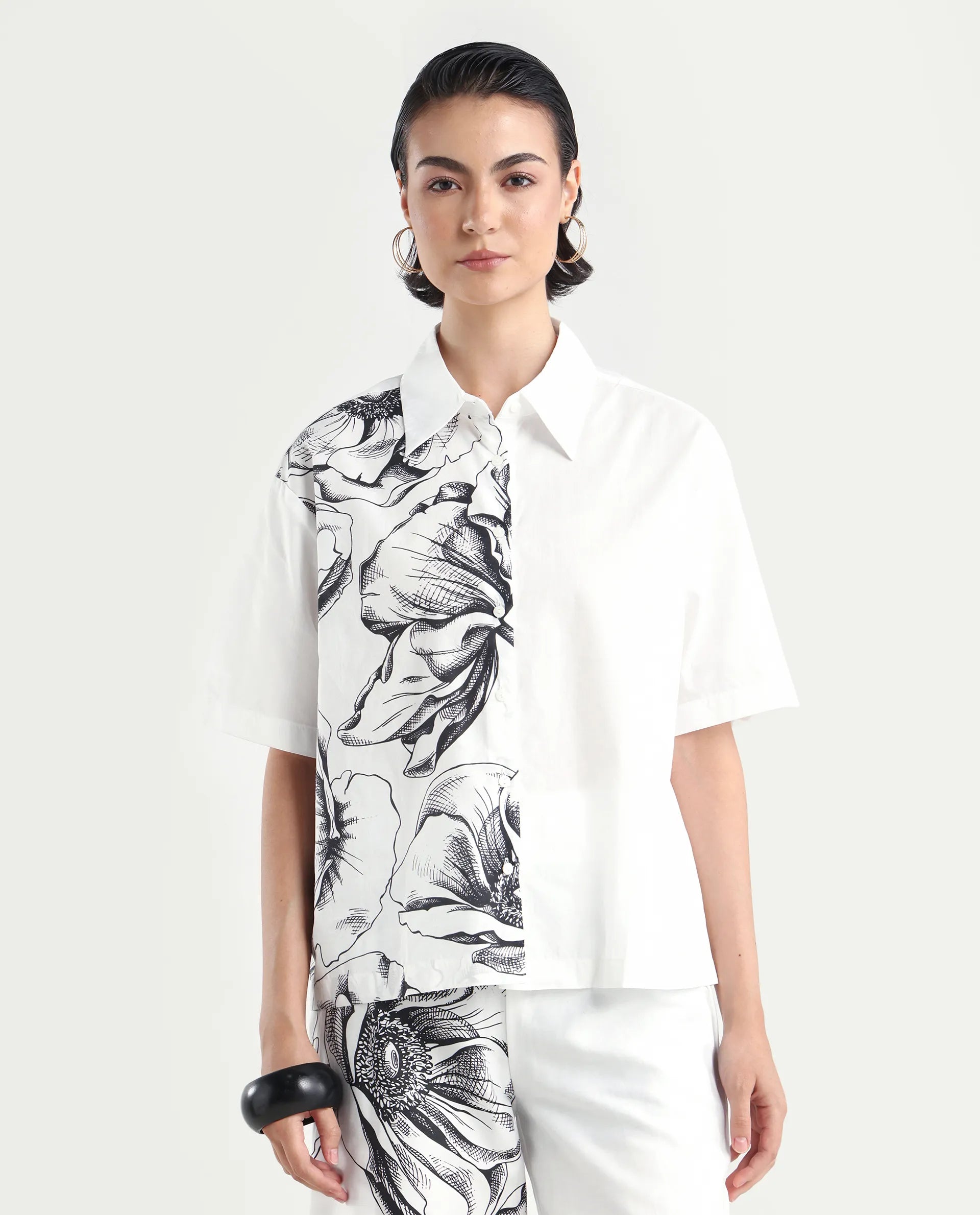 Rareism Women's Byvul White Cotton Spread Collar Floral Print Boxy Fit Shirt