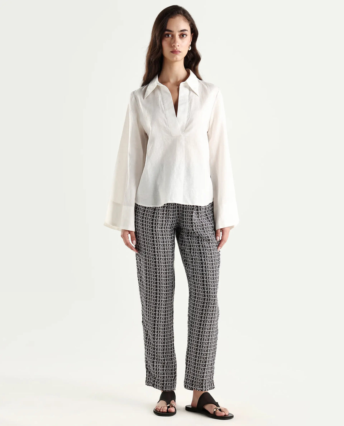 Rareism Women's Blakey Black Modal Blend Graphic Print Ankle Length Tailored Trouser