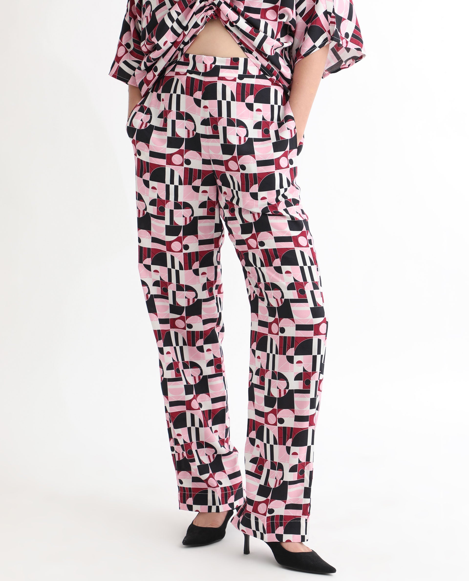 Rareism Women's Cameron Multi Viscose Abstract Print Ankle Length Relaxed Fit Trouser