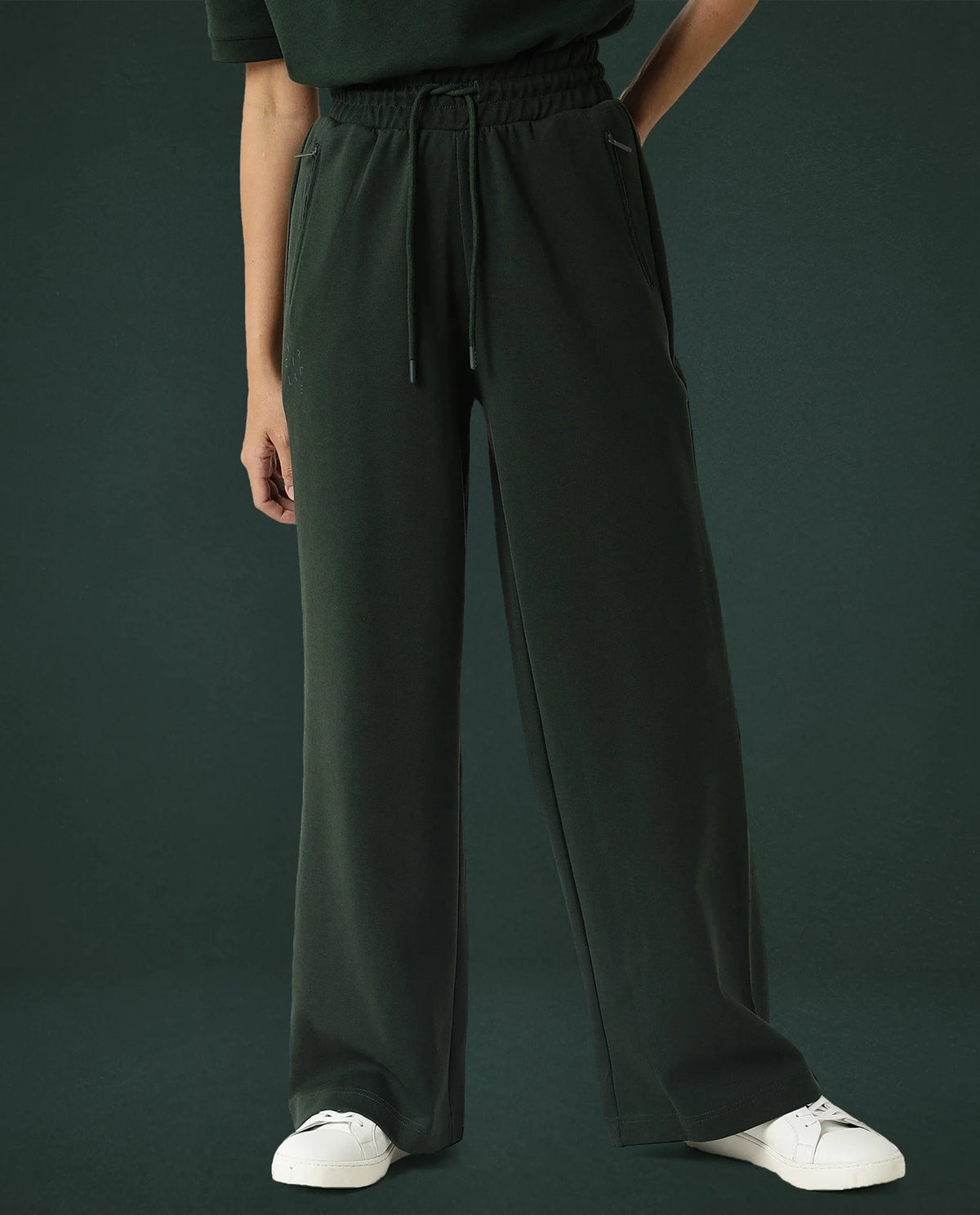 Rareism Women Capsule Dark Green Cotton Blend Fabric Relaxed Fit Solid Mid Rise Ankle Length Track Pant