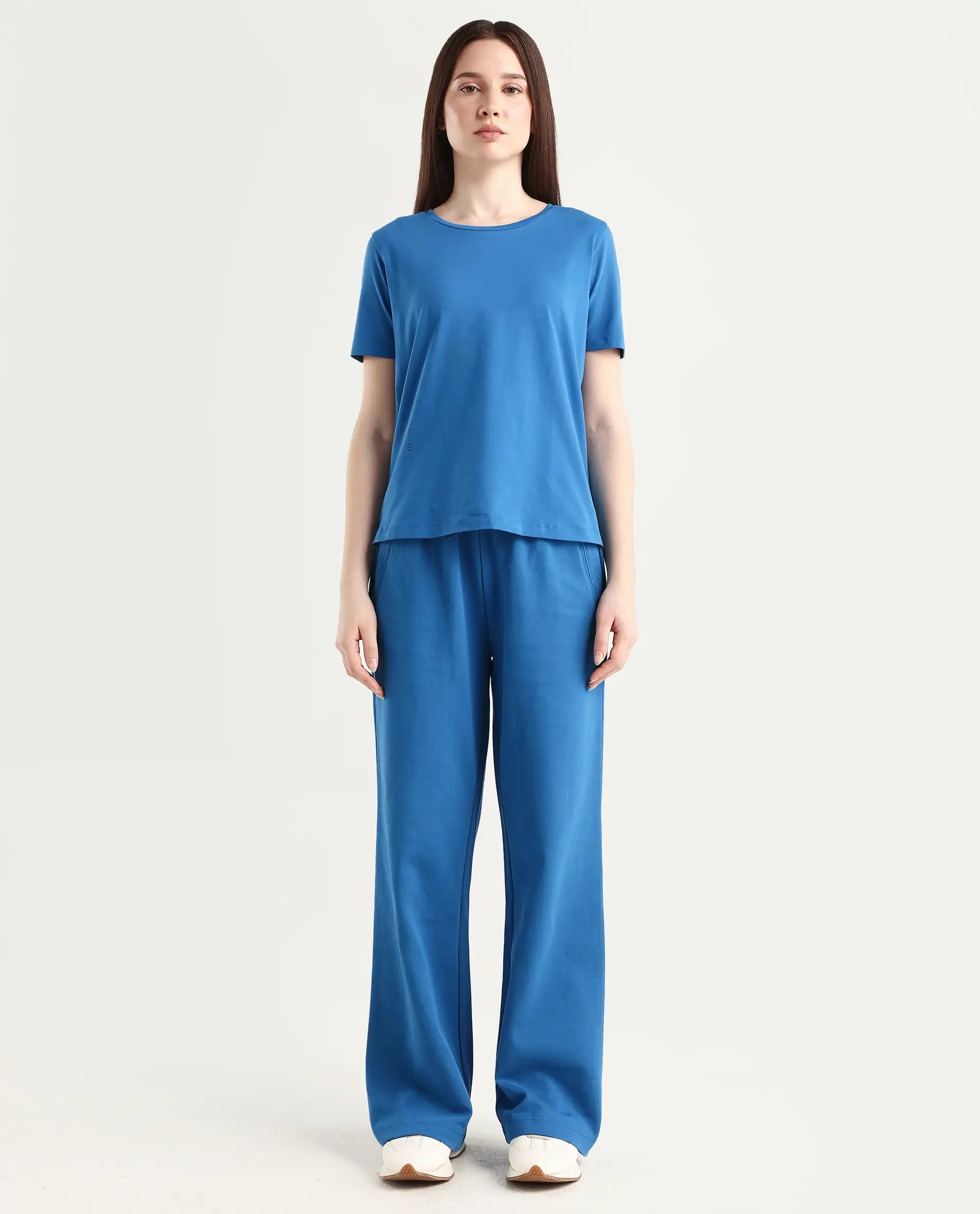 Rareism Women's Heavy Weight Interlock 340 Gsm Cotton Blend Plain Ankle Length Relaxed Fit Track Pant Flared
