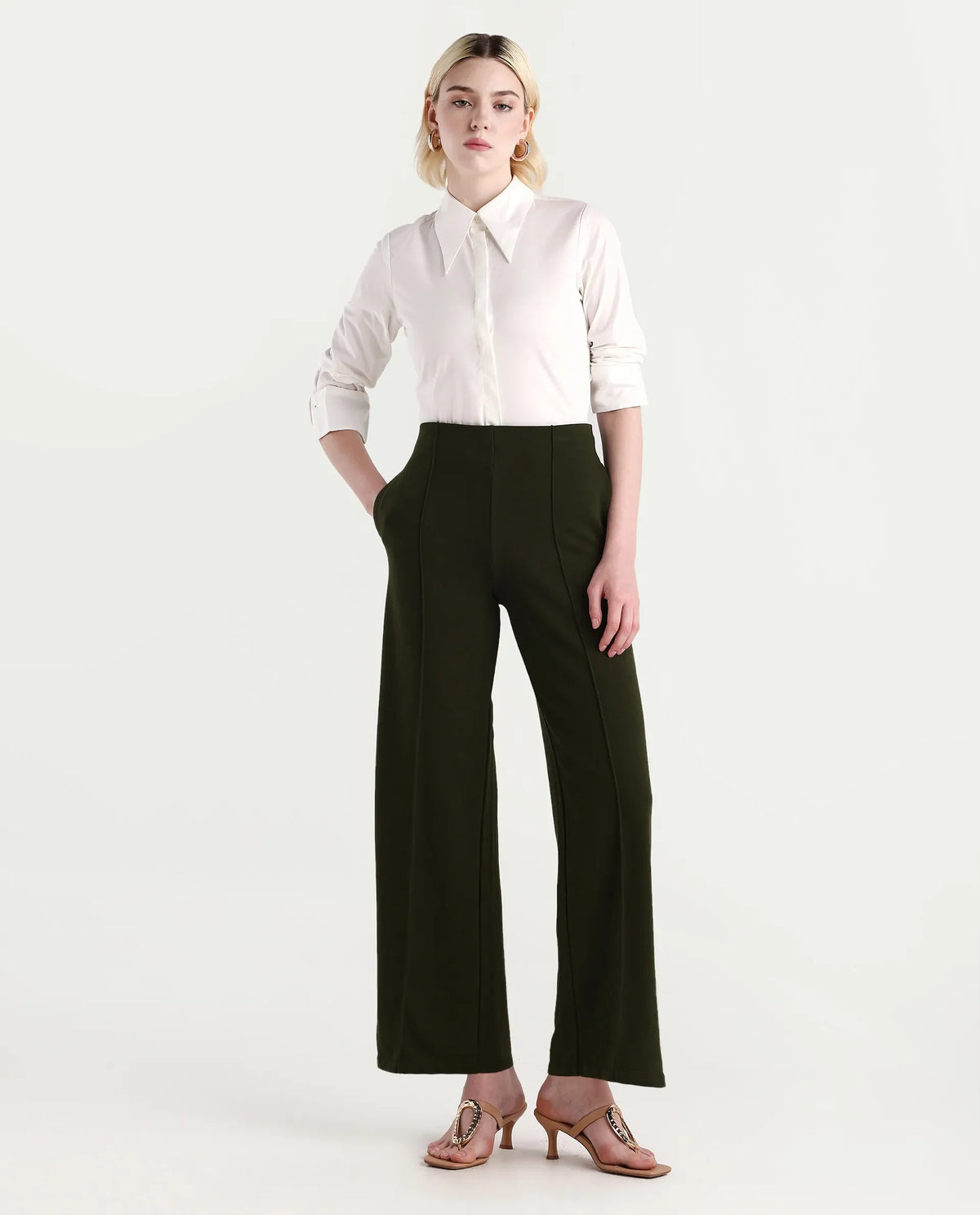 Rareism Women's Ceos White Cotton Spread Collar Plain Cuffed Sleeve Regular Fit Top