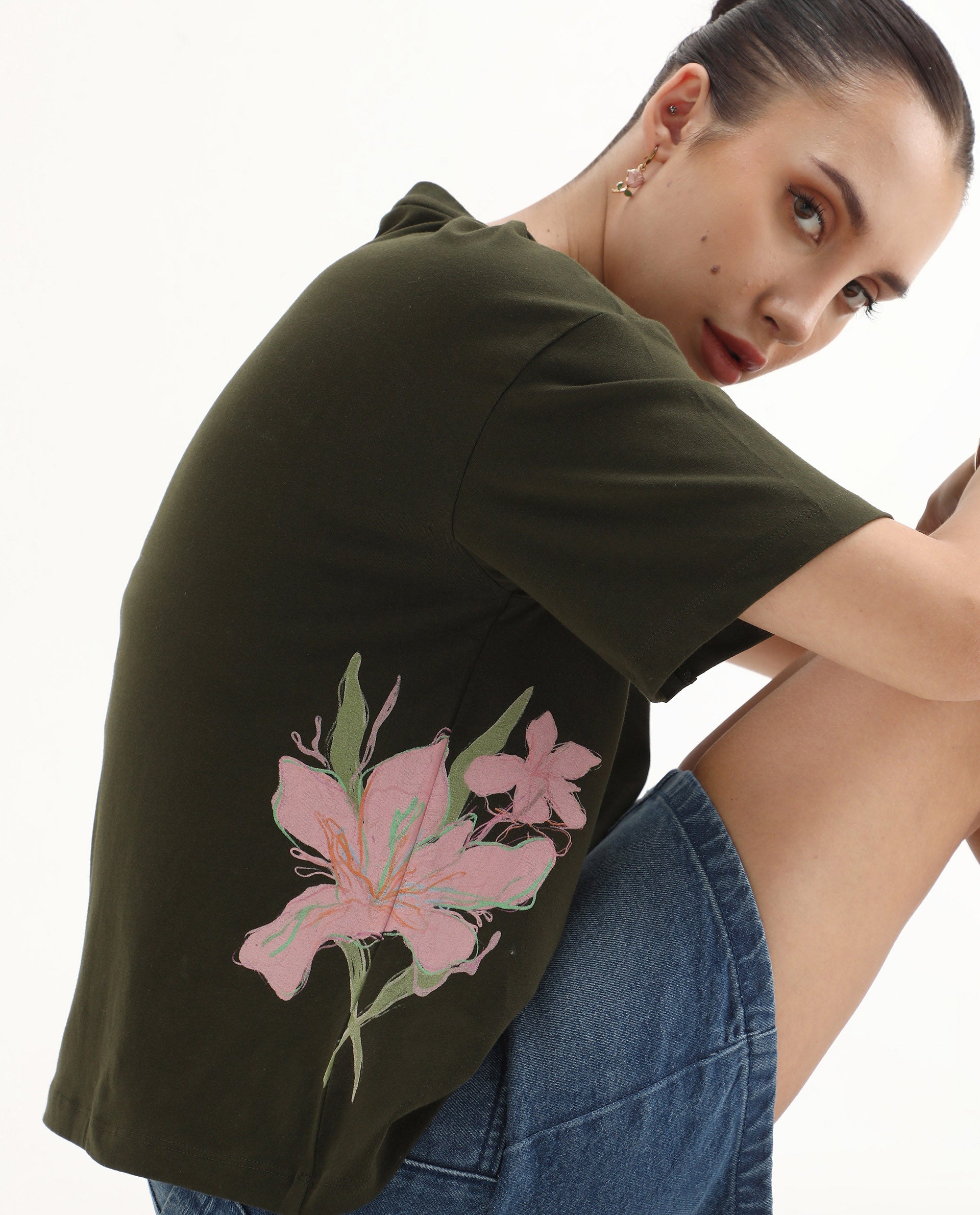 Rareism Women's Couler Olive Cotton Blend Crew Neck Graphic Print Relaxed Fit T-Shirt