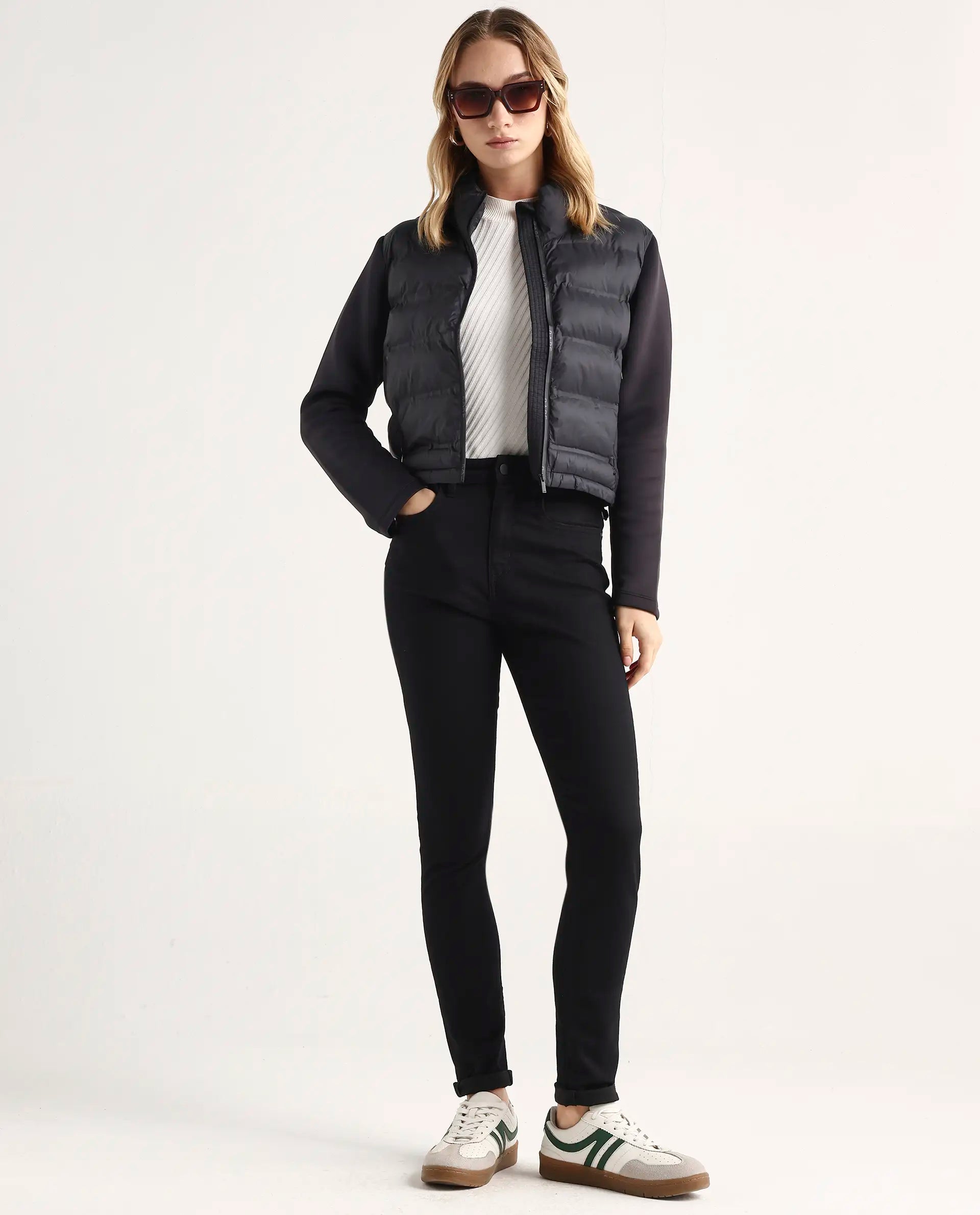 Rareism Women's Dengo Black Cotton Blend Skinny Plain Jeans