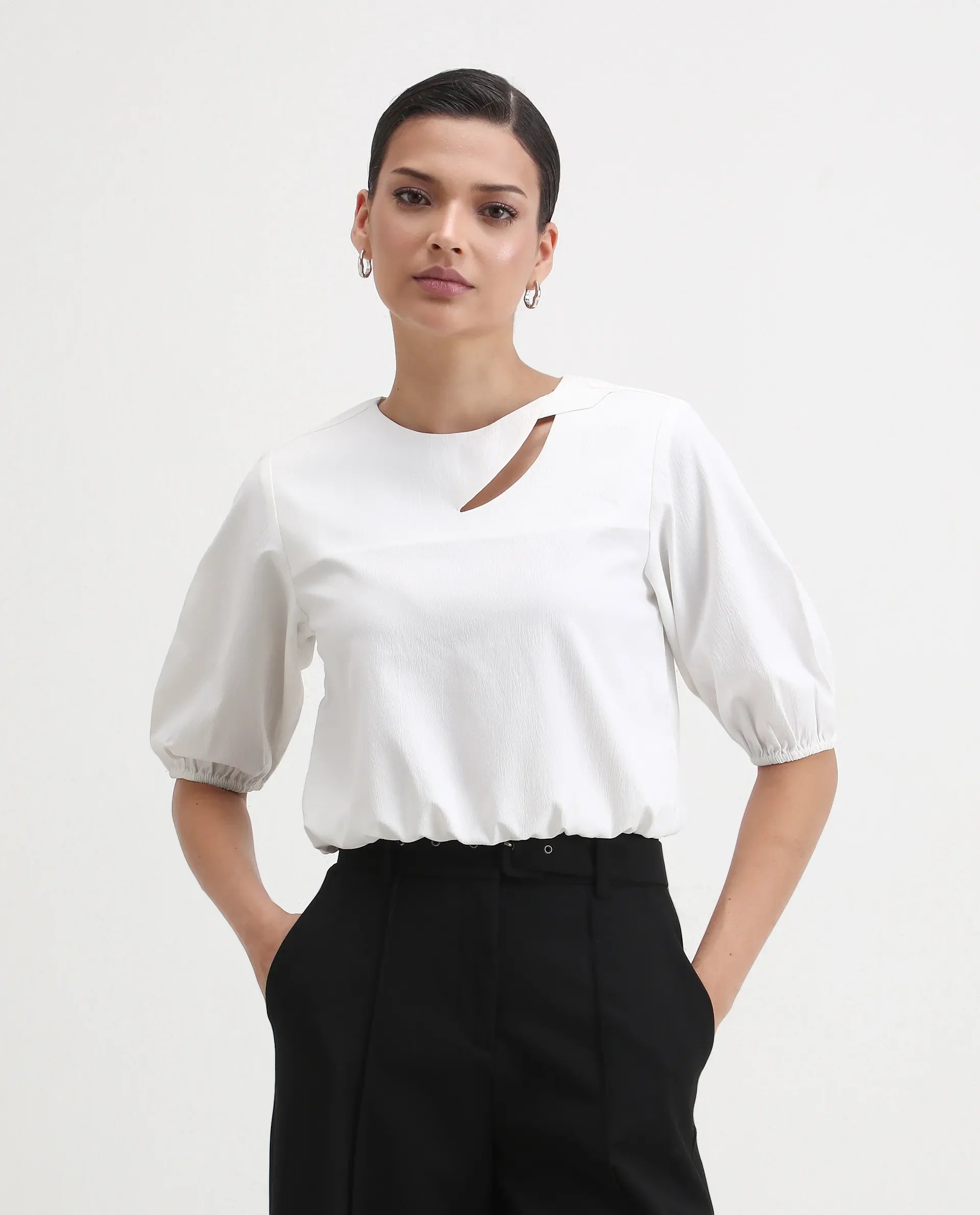 Rareism Women's Dionysus White Polyester Blend Crew Neck Plain Crop Regular Fit Top