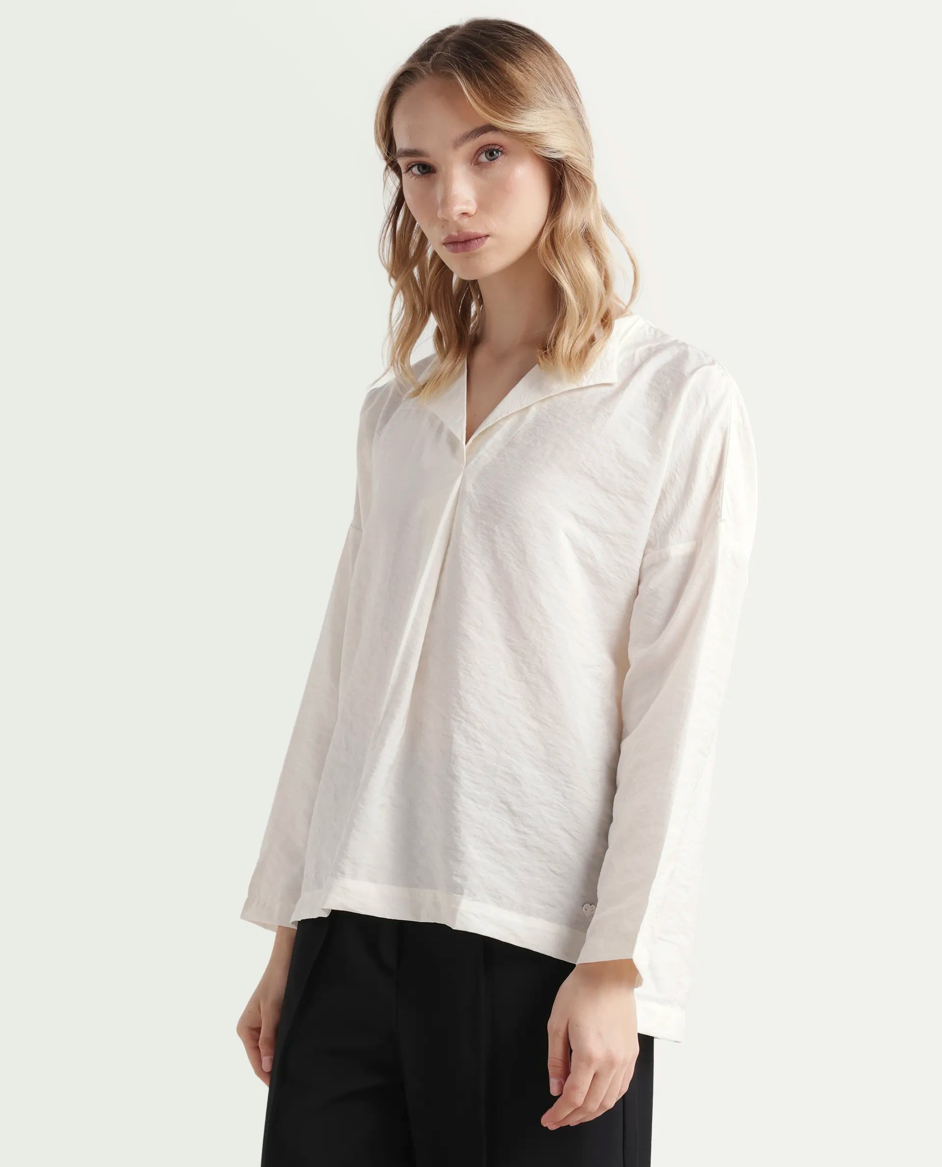 Rareism Women's Drap Off White Nylon Blend Lapel Neck Plain Relaxed Fit Top