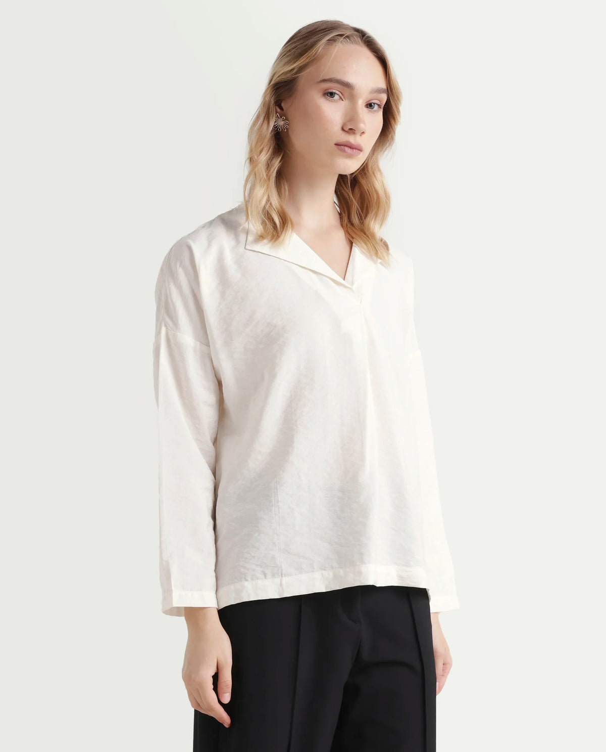 Rareism Women's Drap Off White Nylon Blend Lapel Neck Plain Relaxed Fit Top