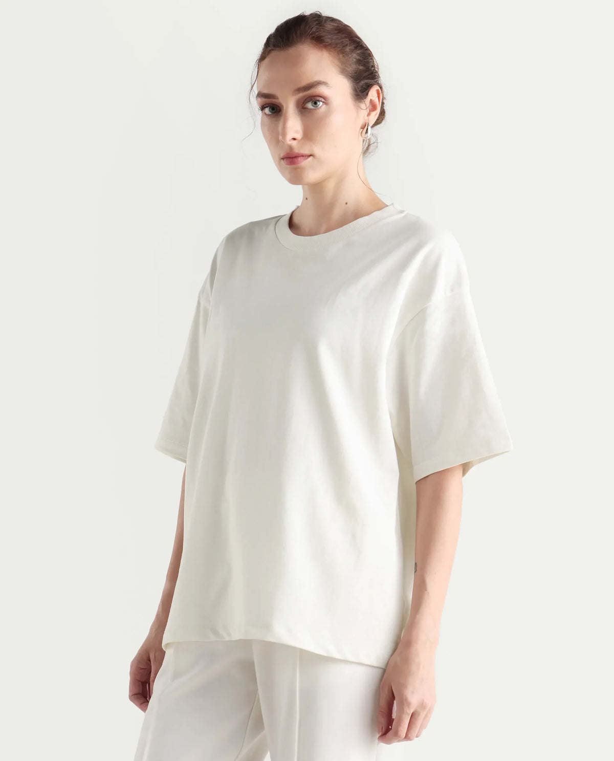 Rareism Women's Droako Off White Cotton Graphic Print Oversized T-Shirt
