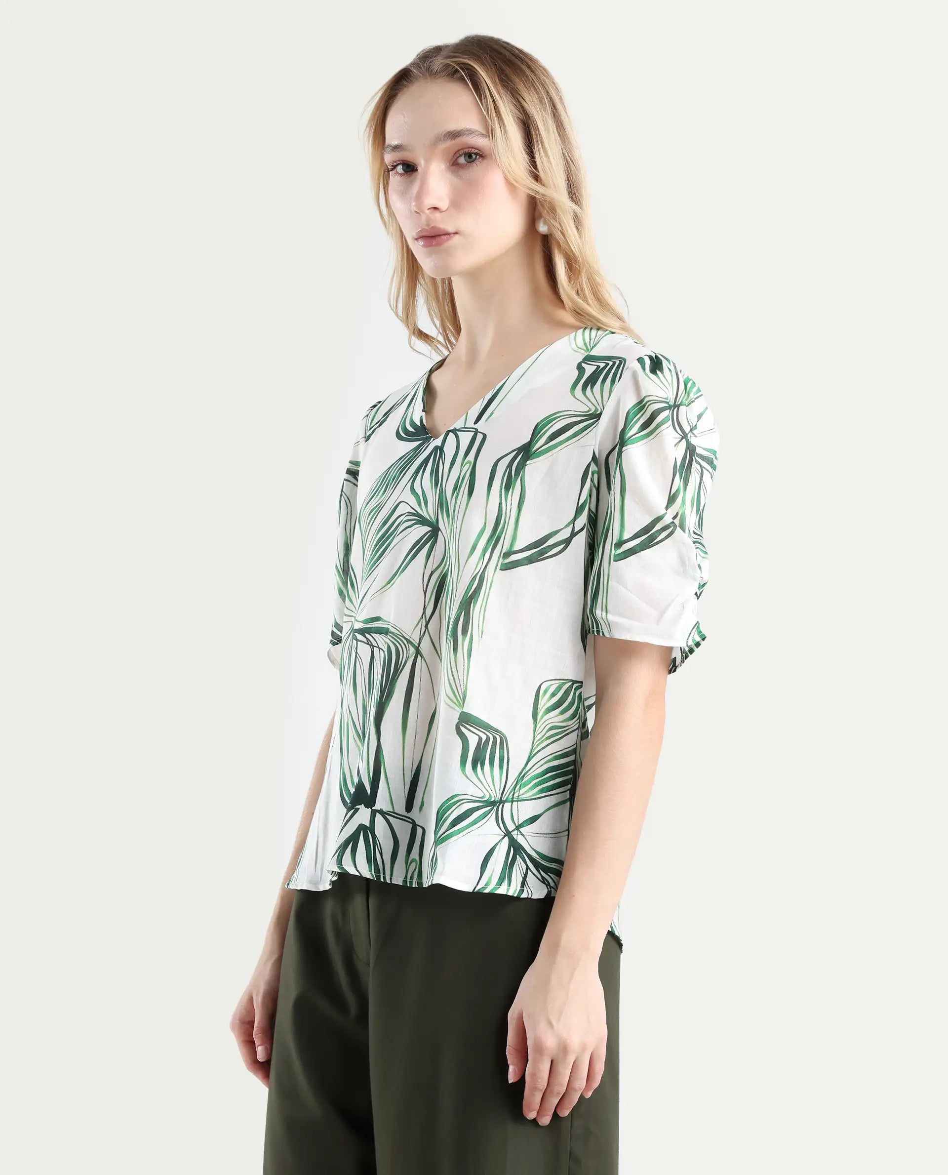 Rareism Women Elary Dark Olive Viscose Blend Button Closure Wide Leg Fit Plain Trouser