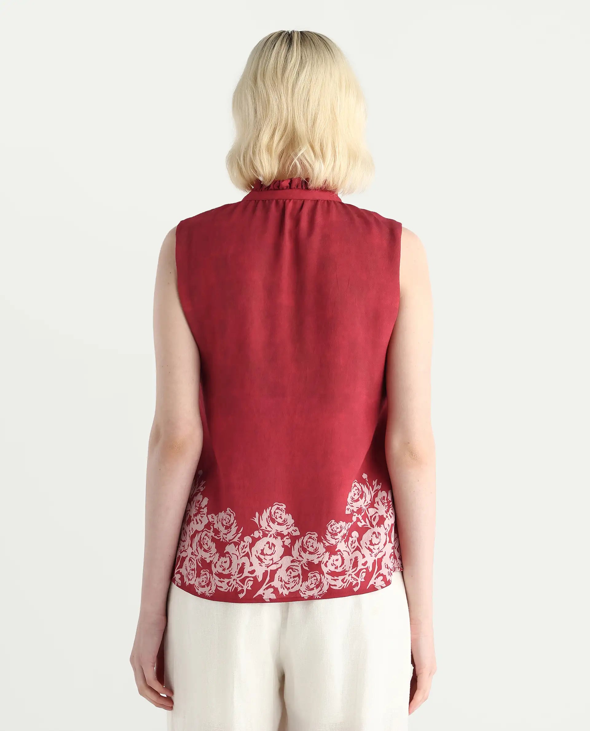 Rareism Women's Elfin Red Polyester Sleeveless Mandarin Collar Regular Fit Top