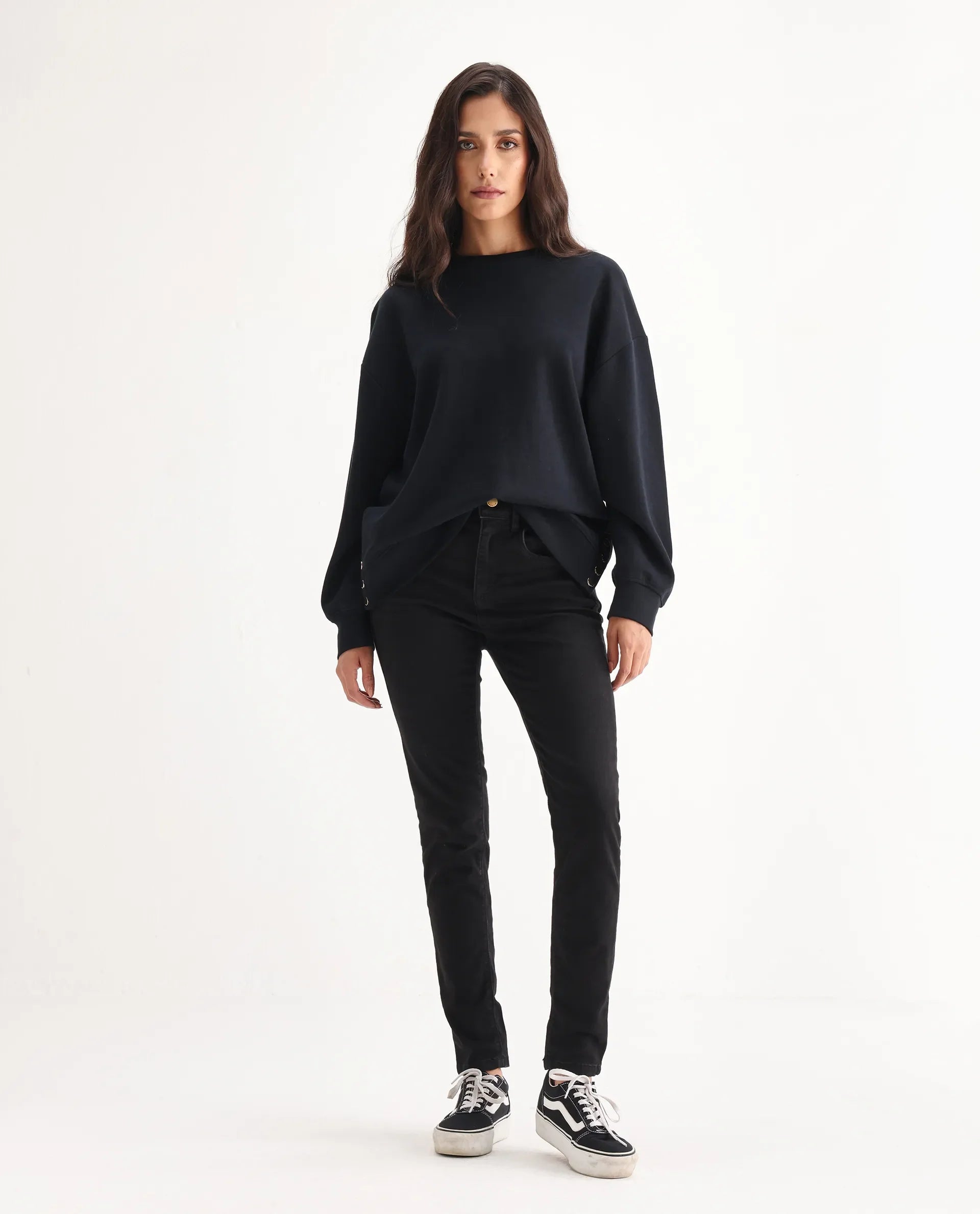 Rareism Women's Emerald Black Cotton Blend Plain Ankle Length Slim Fit Jeans