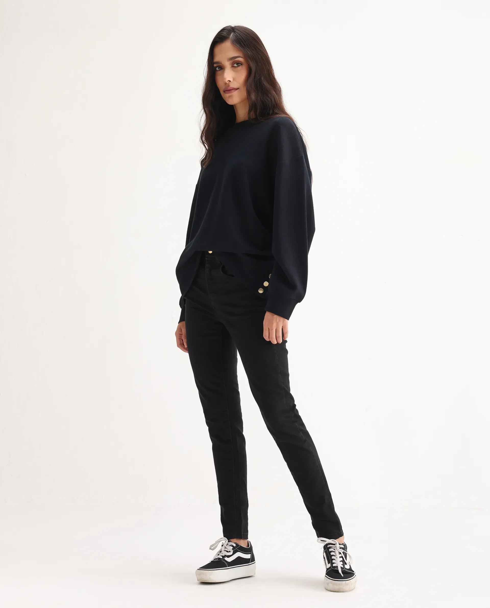 Rareism Women's Emerald Black Cotton Blend Plain Ankle Length Slim Fit Jeans