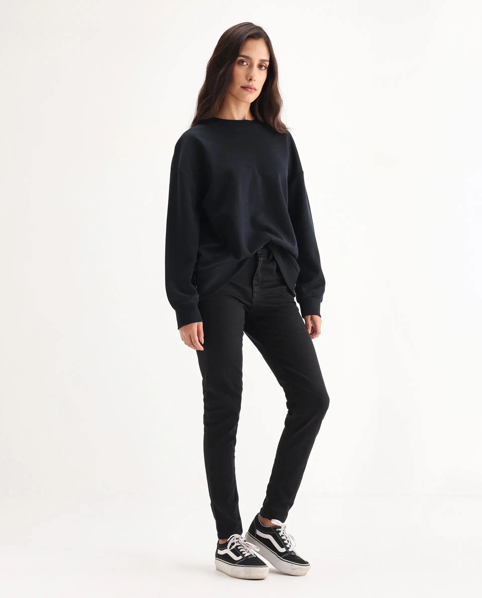 Rareism Women's Emerald Black Cotton Blend Plain Ankle Length Slim Fit Jeans