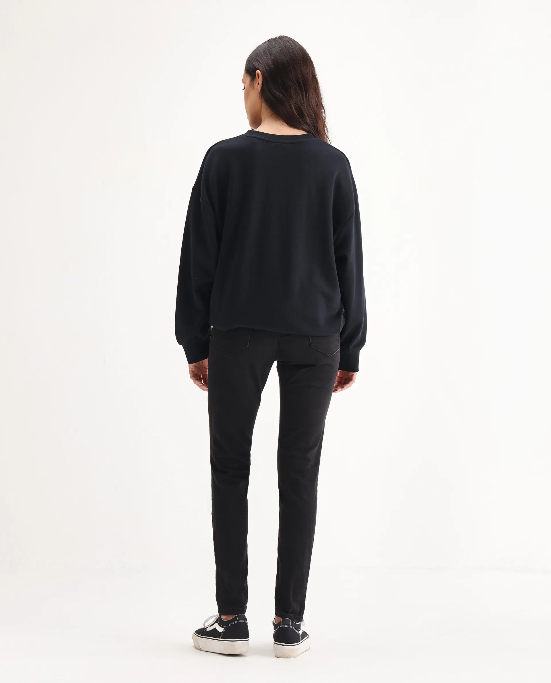 Rareism Women's Emerald Black Cotton Blend Plain Ankle Length Slim Fit Jeans
