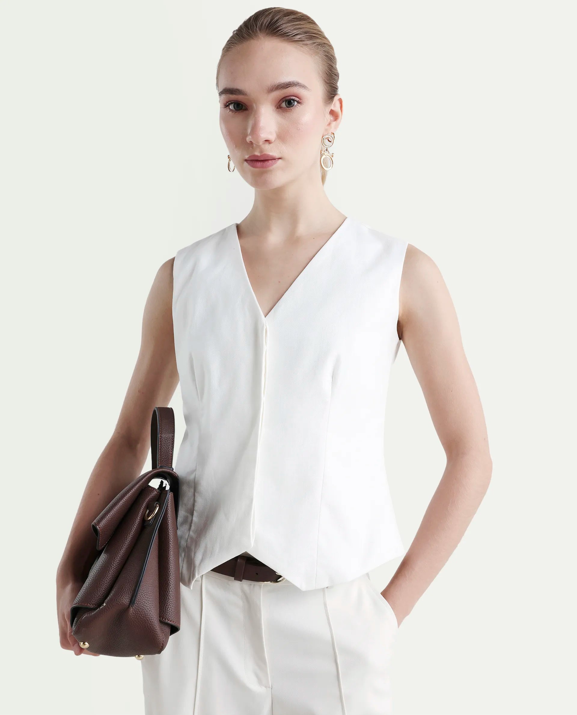 Rareism Women's Epilic White Cotton V-Neck Plain Sleeveless Regular Fit Waist Coat